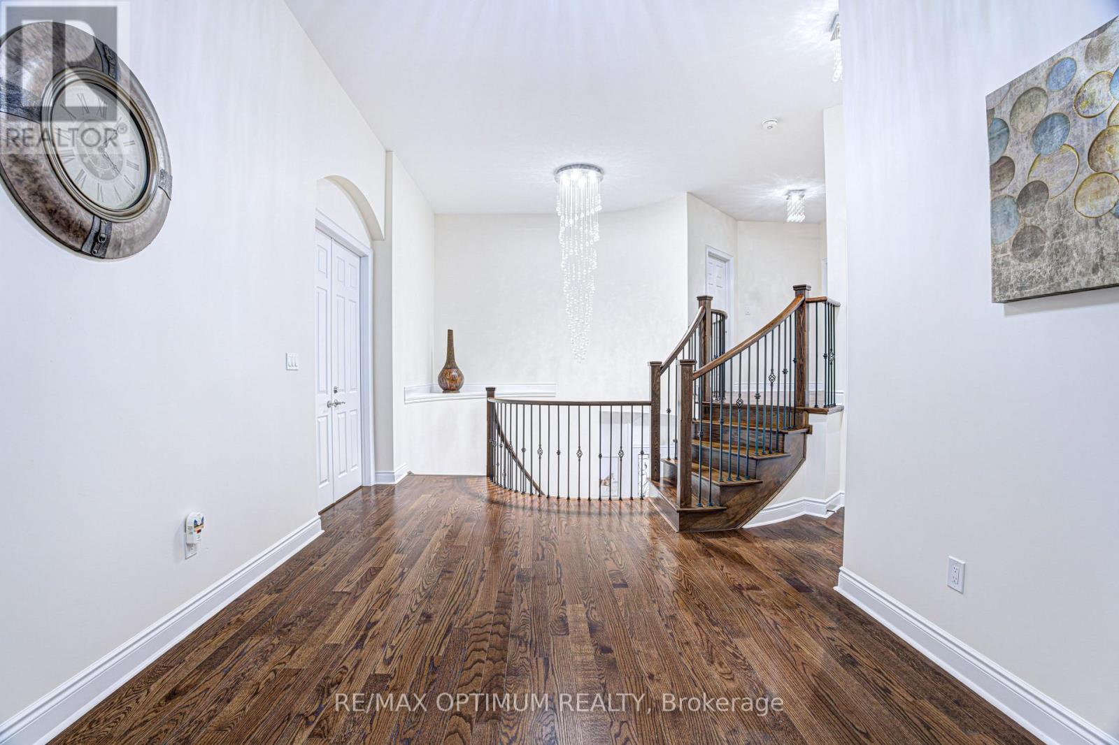 80 Royal West Drive Property Photo 23