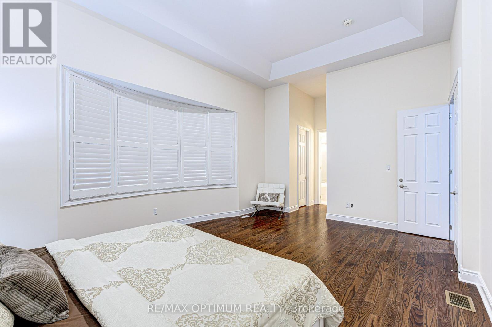 80 Royal West Drive Property Photo 25
