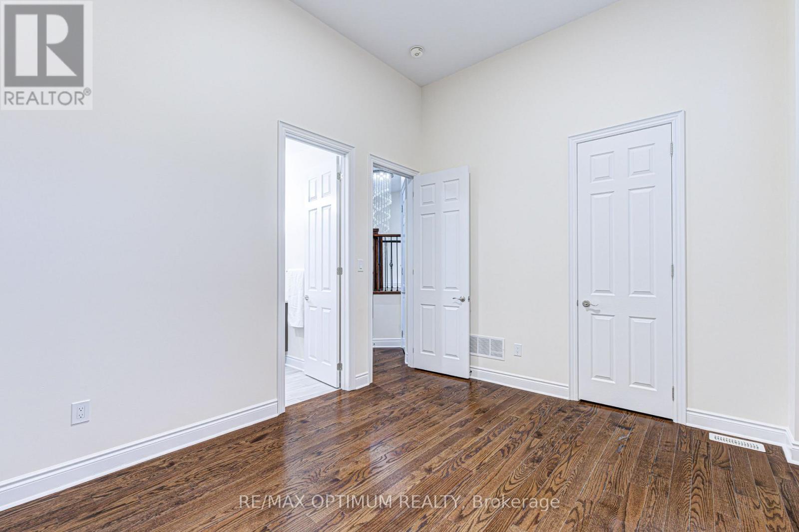 80 Royal West Drive Property Photo 29