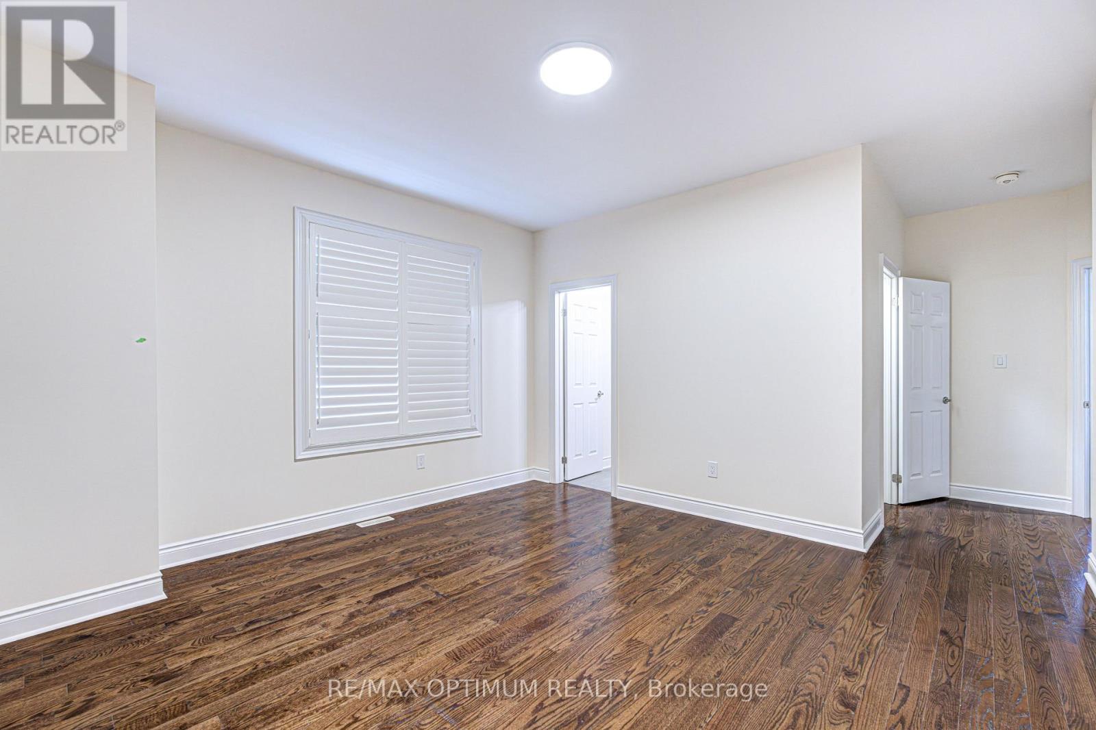 80 Royal West Drive Property Photo 38