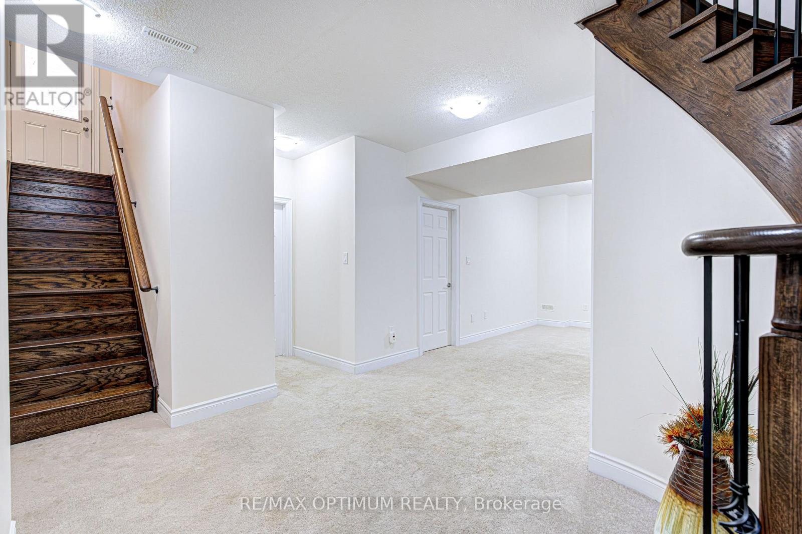 80 Royal West Drive Property Photo 40