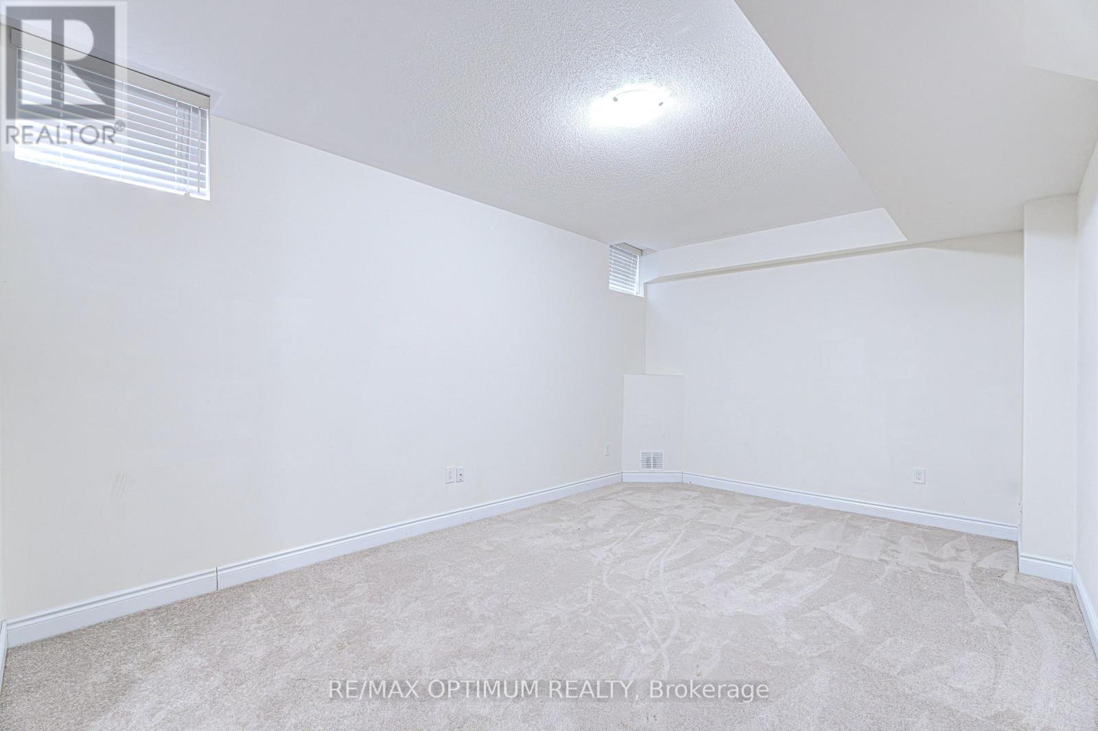 80 Royal West Drive Property Photo 42