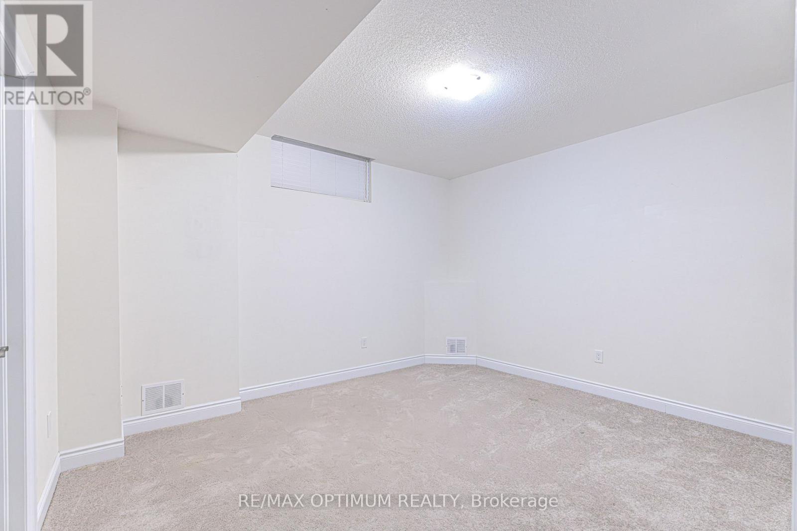 80 Royal West Drive Property Photo 44