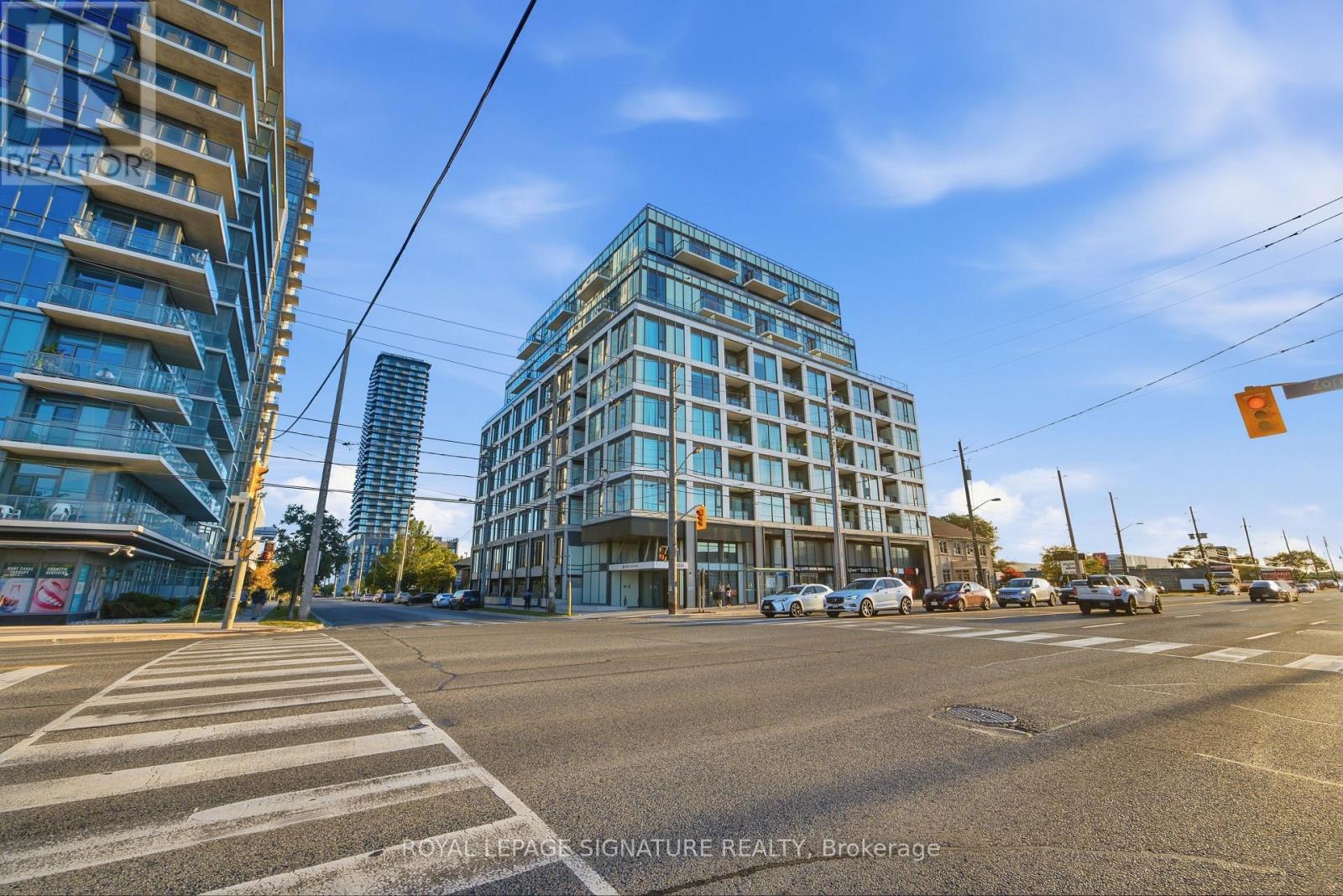 406 - 1195 THE QUEENSWAY Property Photo 1