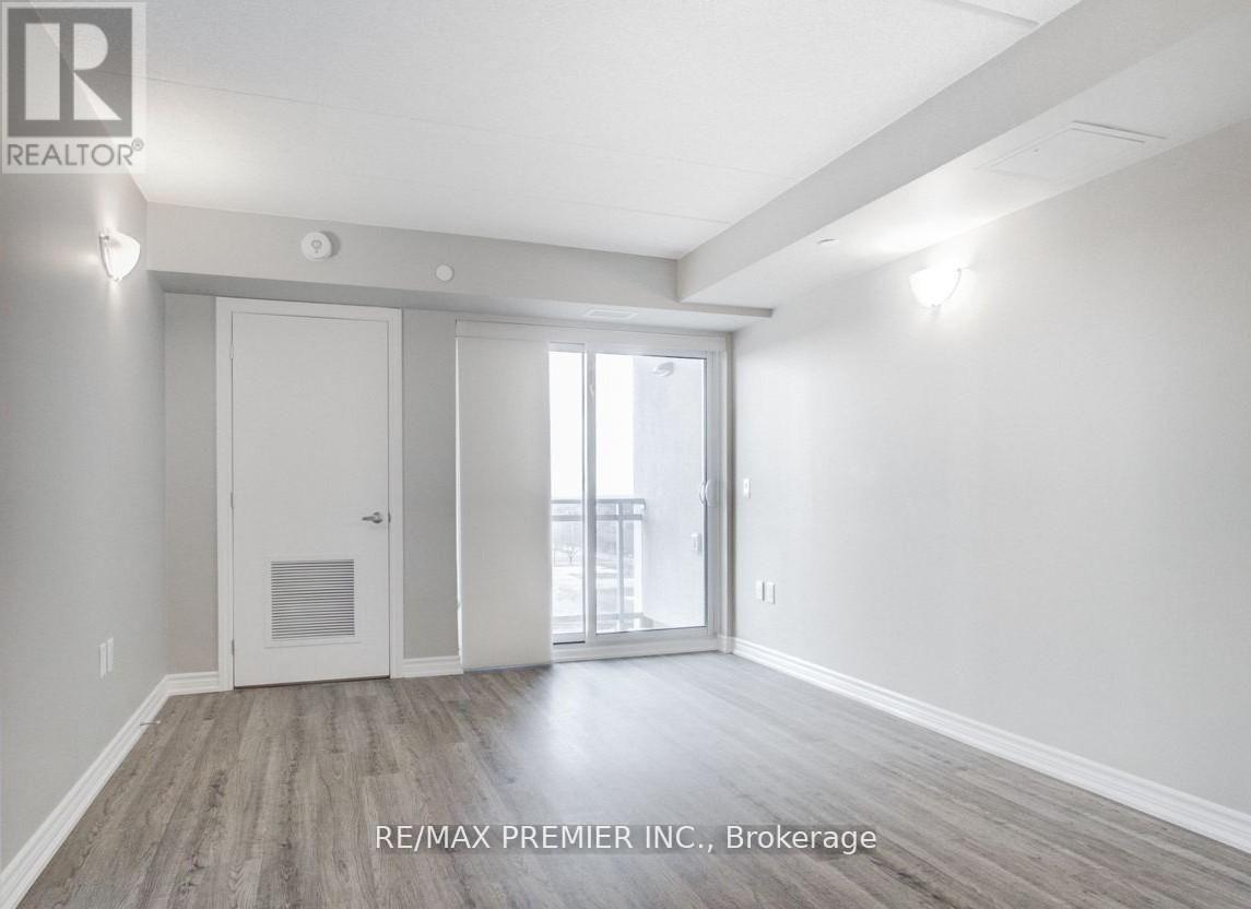905 - 716 Main Street E Property Photo 7
