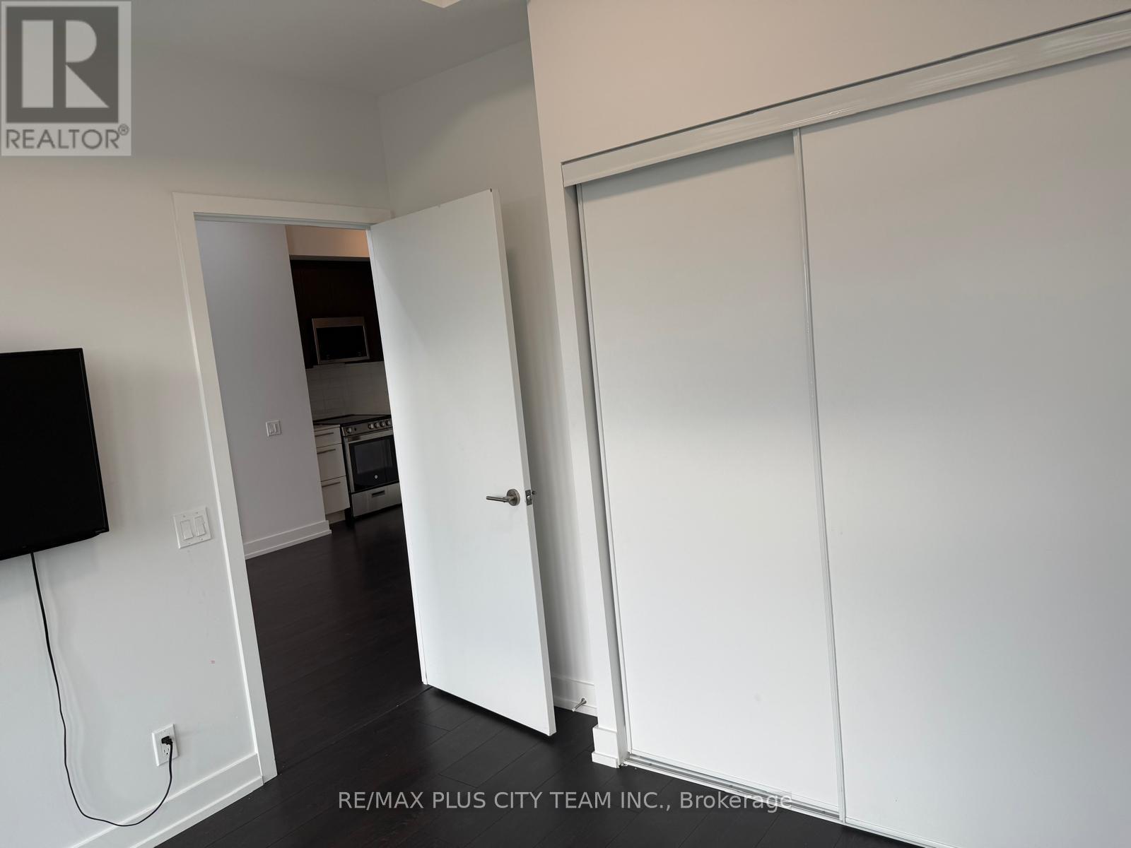 1206 - 225 Veterans Drive Property Photo 21