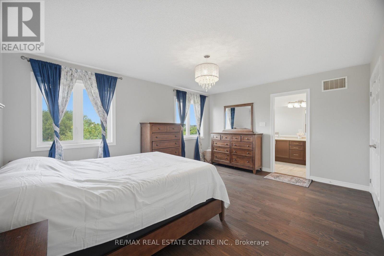 2425 Quetico Crescent Property Photo 24