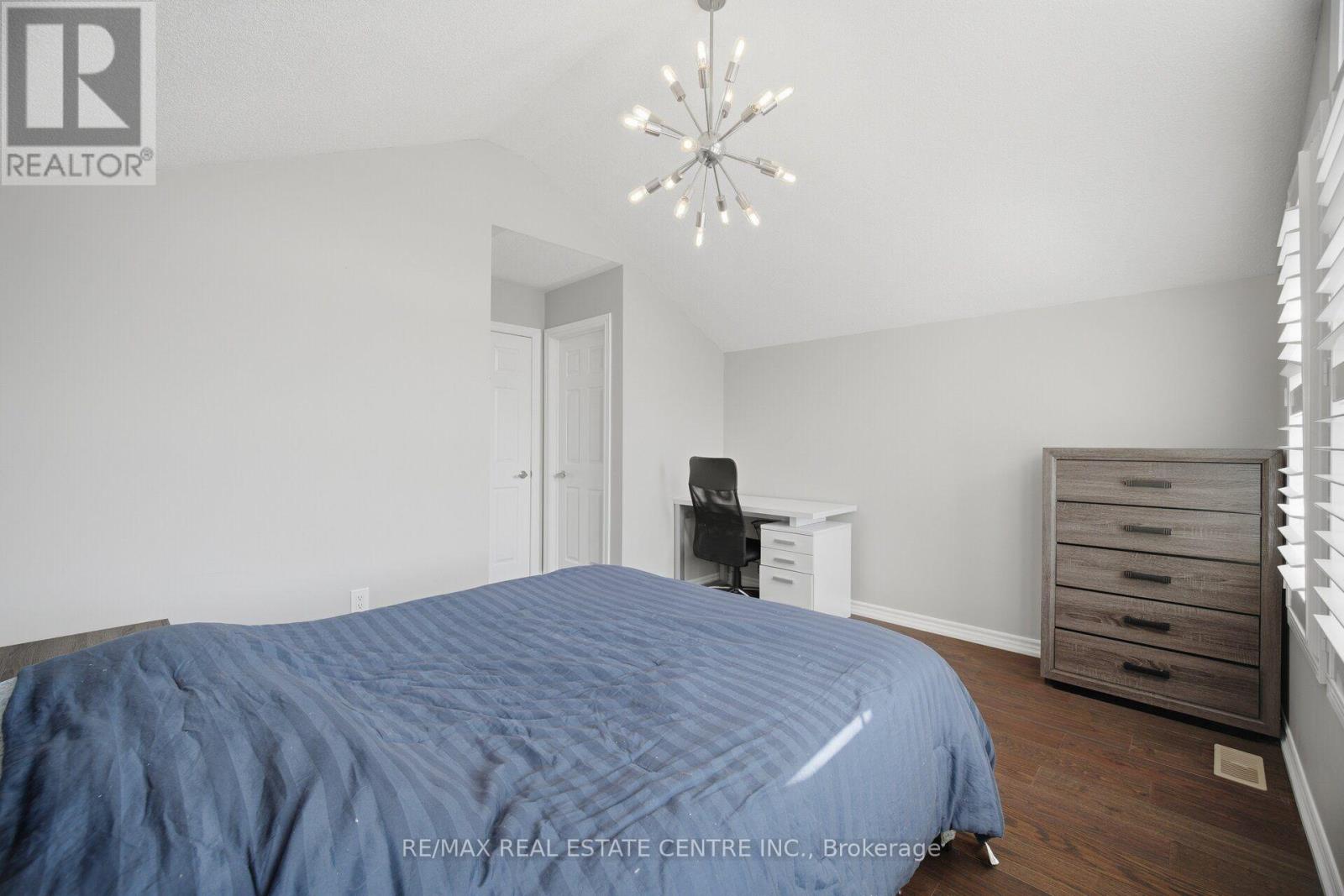 2425 Quetico Crescent Property Photo 29