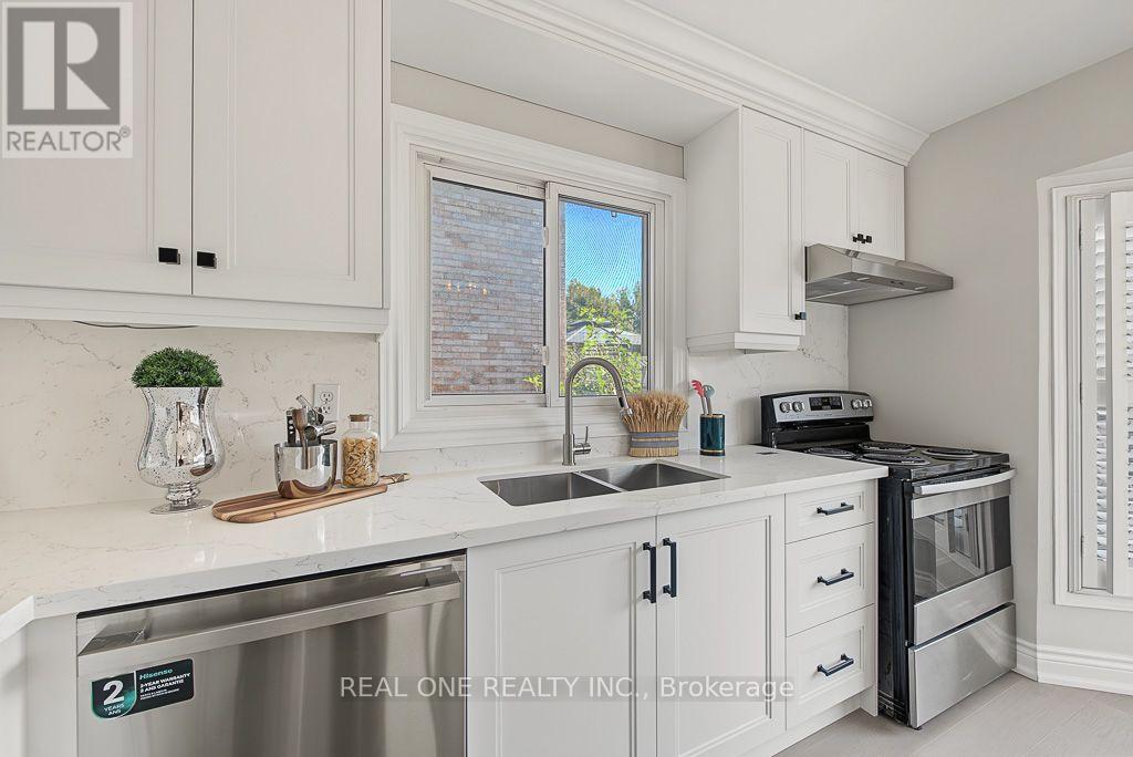 476 Bud Gregory Boulevard Property Photo 14