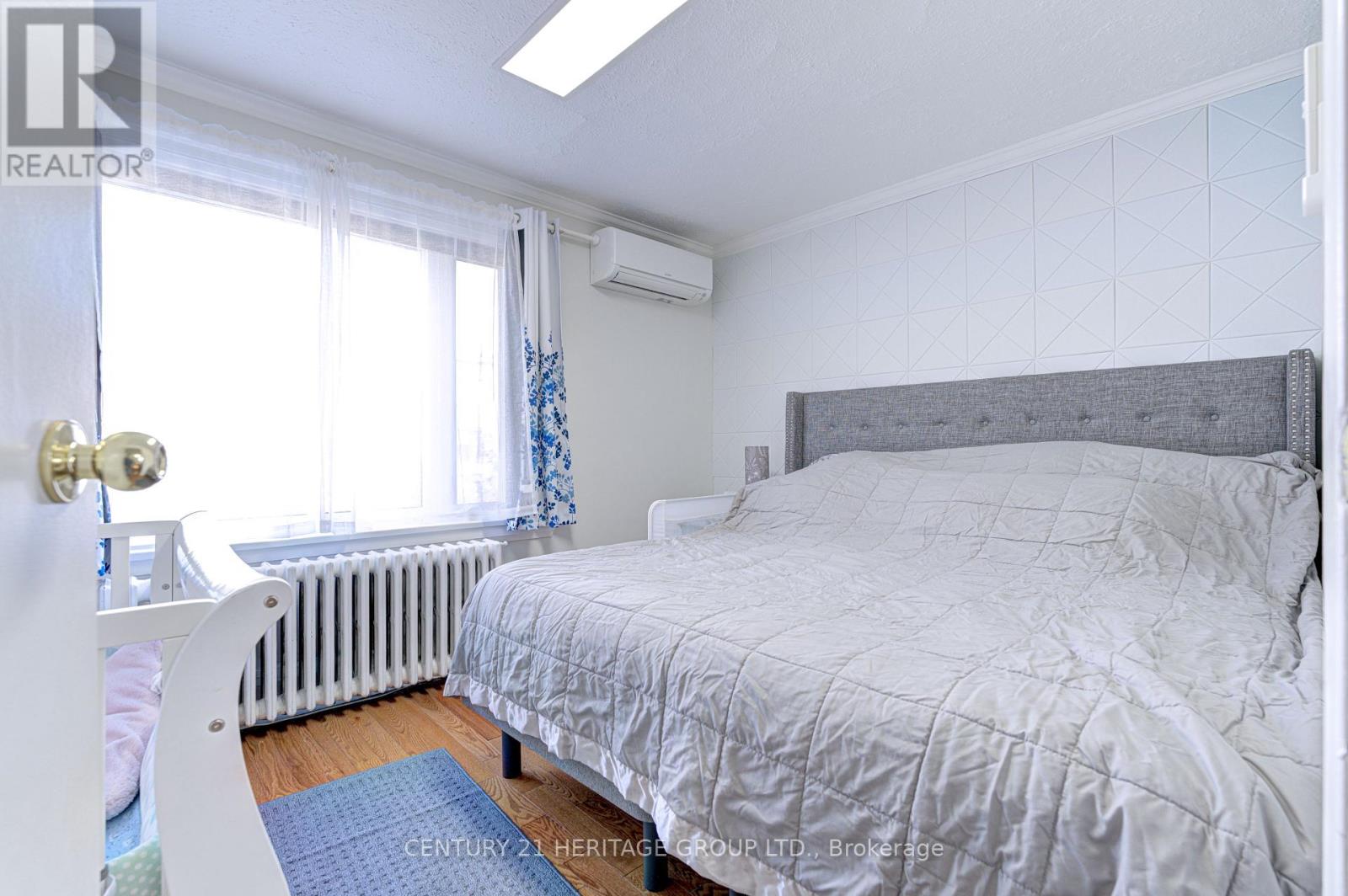 3065 Lake Shore Boulevard W Property Photo 6