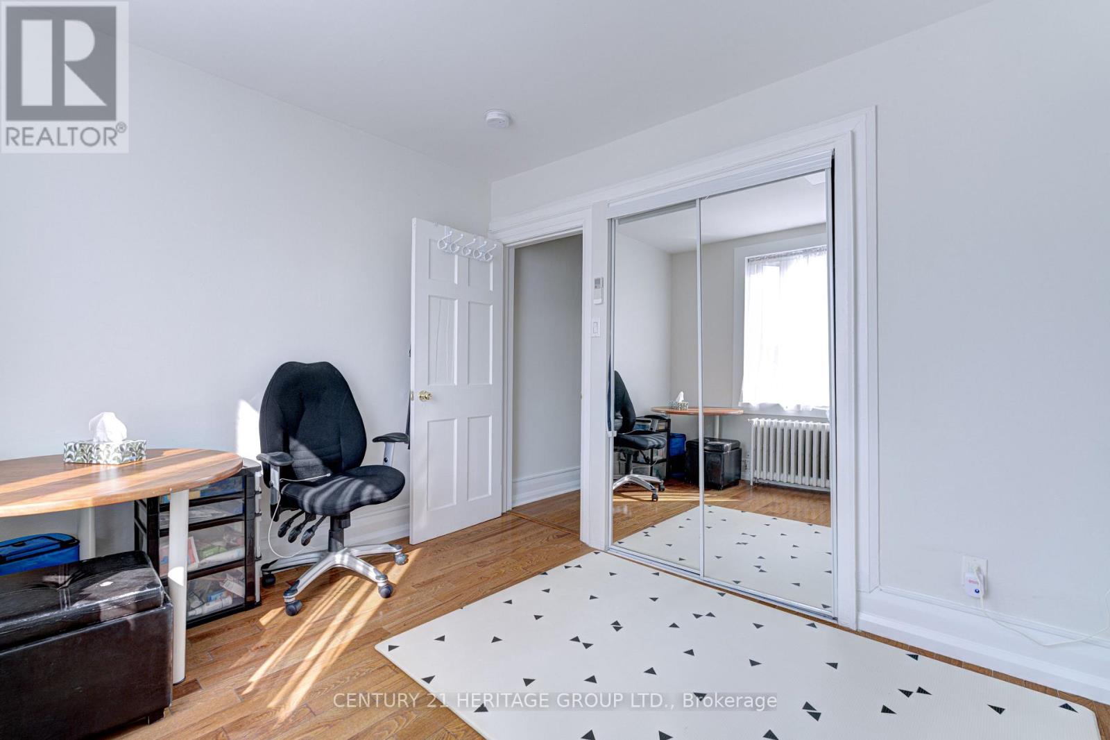 3065 Lake Shore Boulevard W Property Photo 9