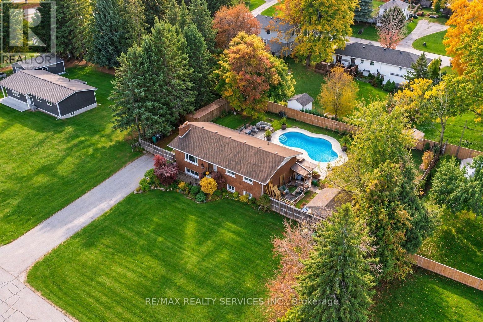 32 Caledon Street Property Photo 1