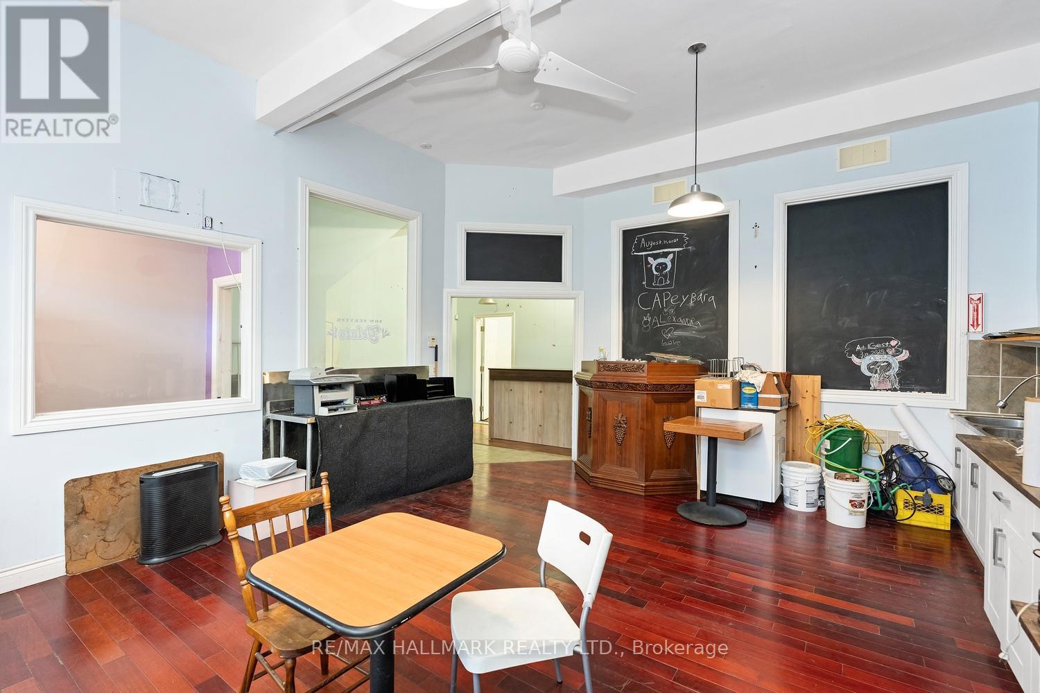 534 Annette Street Property Photo 10
