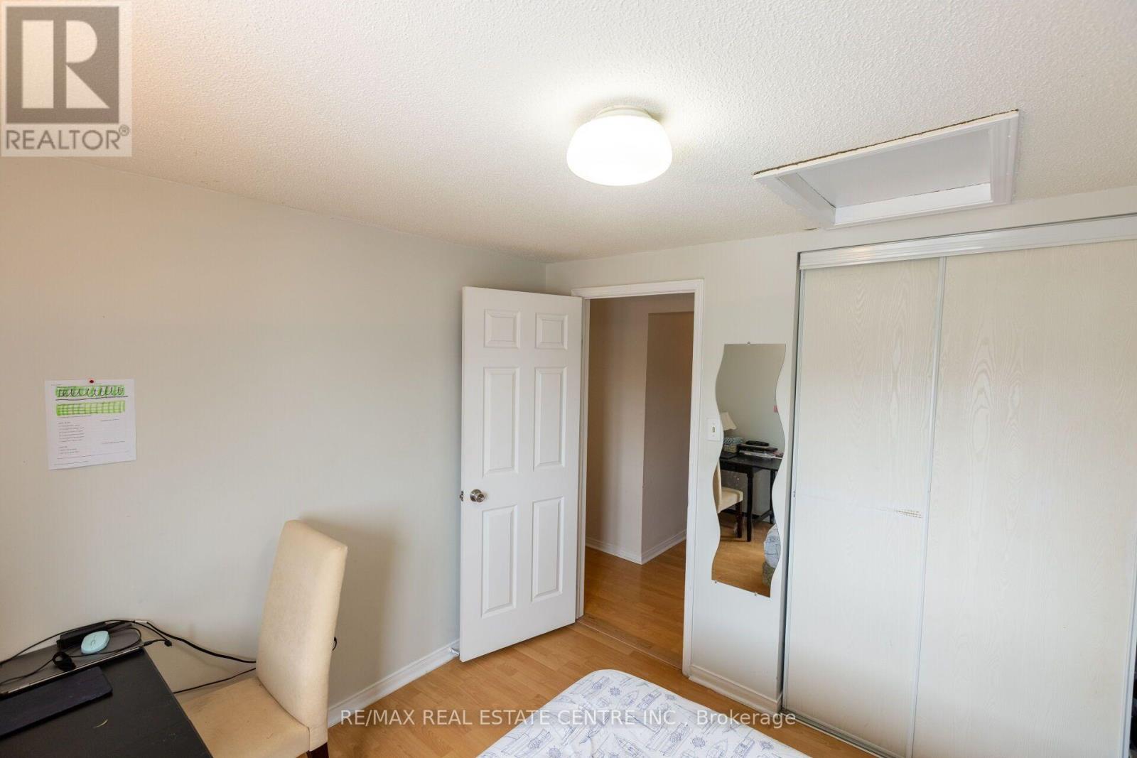 42 Wooliston Crescent Property Photo 18