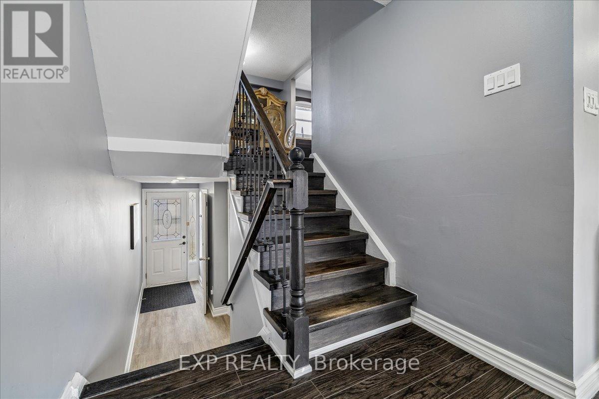 52 - 371 Bronte Street S Property Photo 15