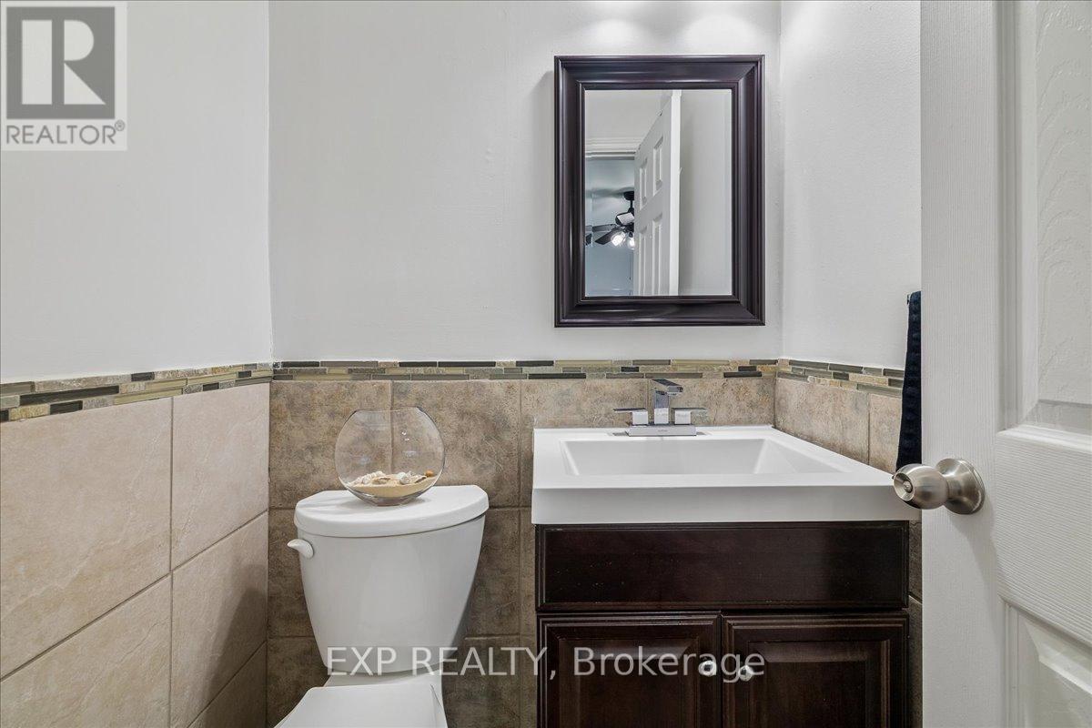 52 - 371 Bronte Street S Property Photo 19