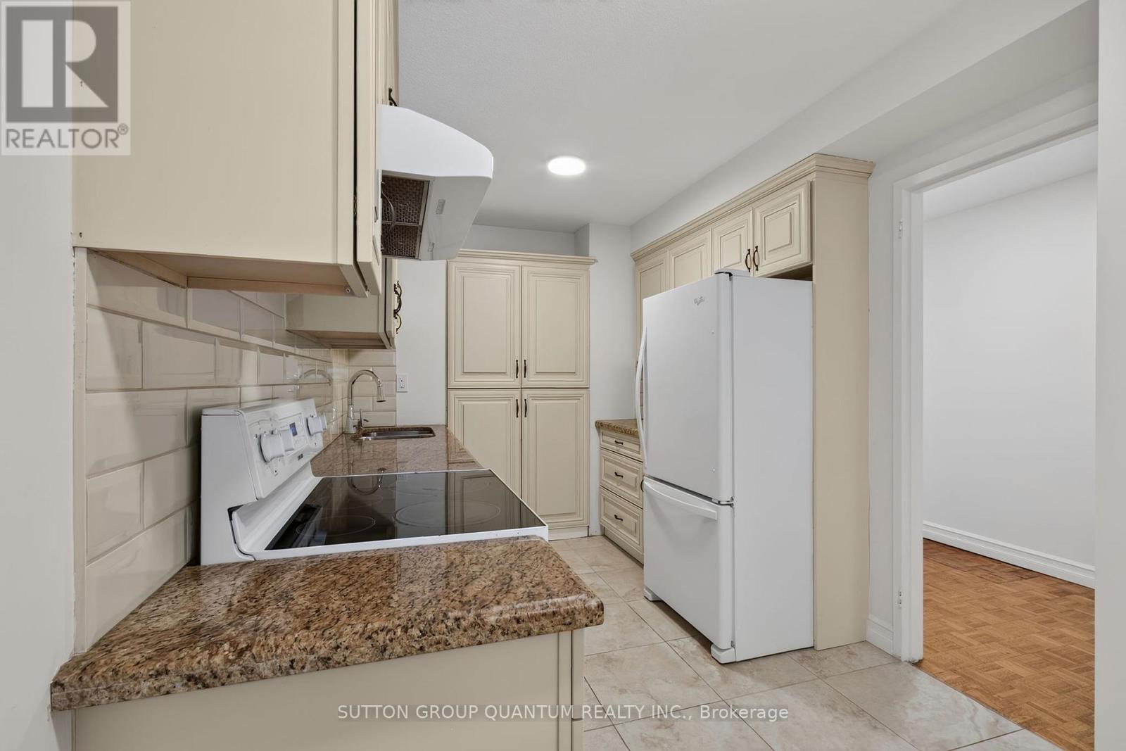 504 - 965 Inverhouse Drive Property Photo 20