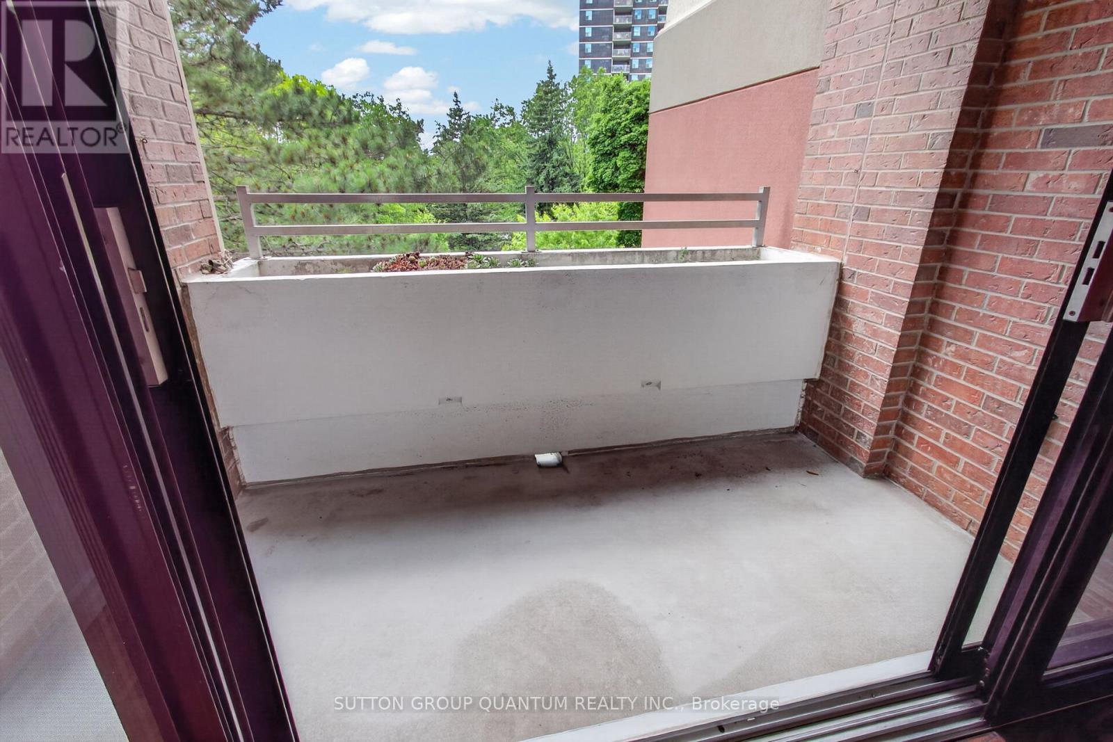 504 - 965 Inverhouse Drive Property Photo 31