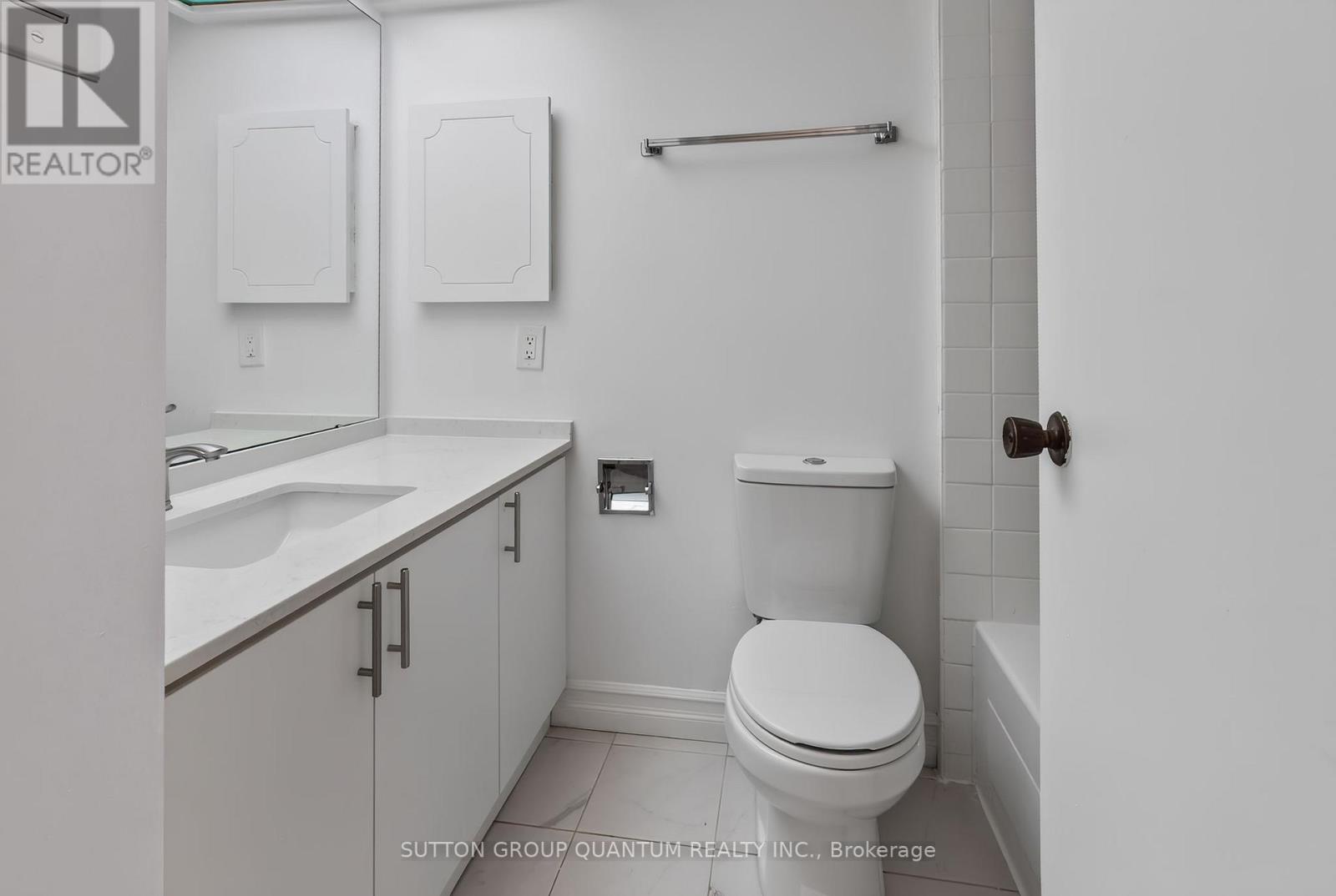 504 - 965 Inverhouse Drive Property Photo 37