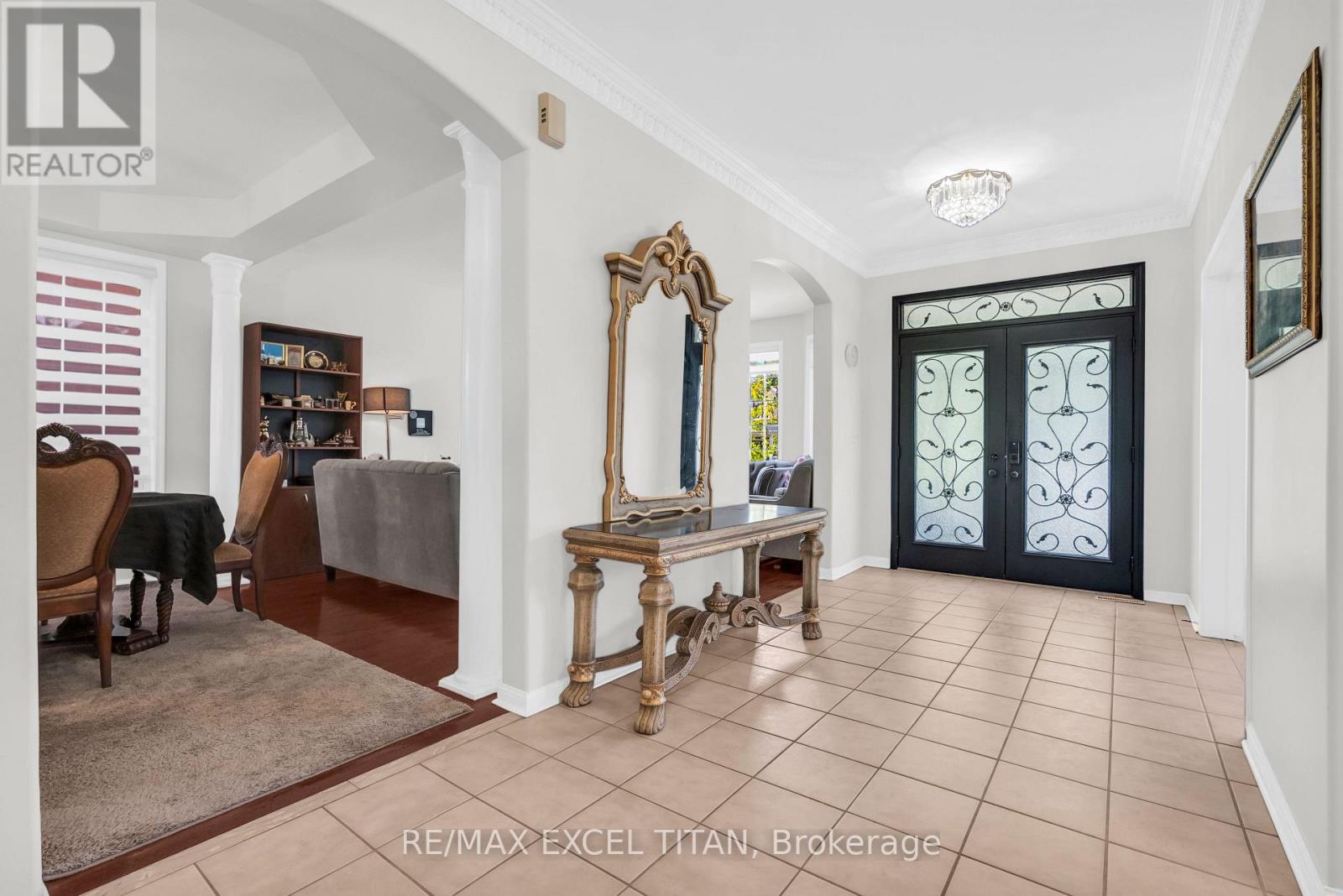 7 Braydon Boulevard Property Photo 6