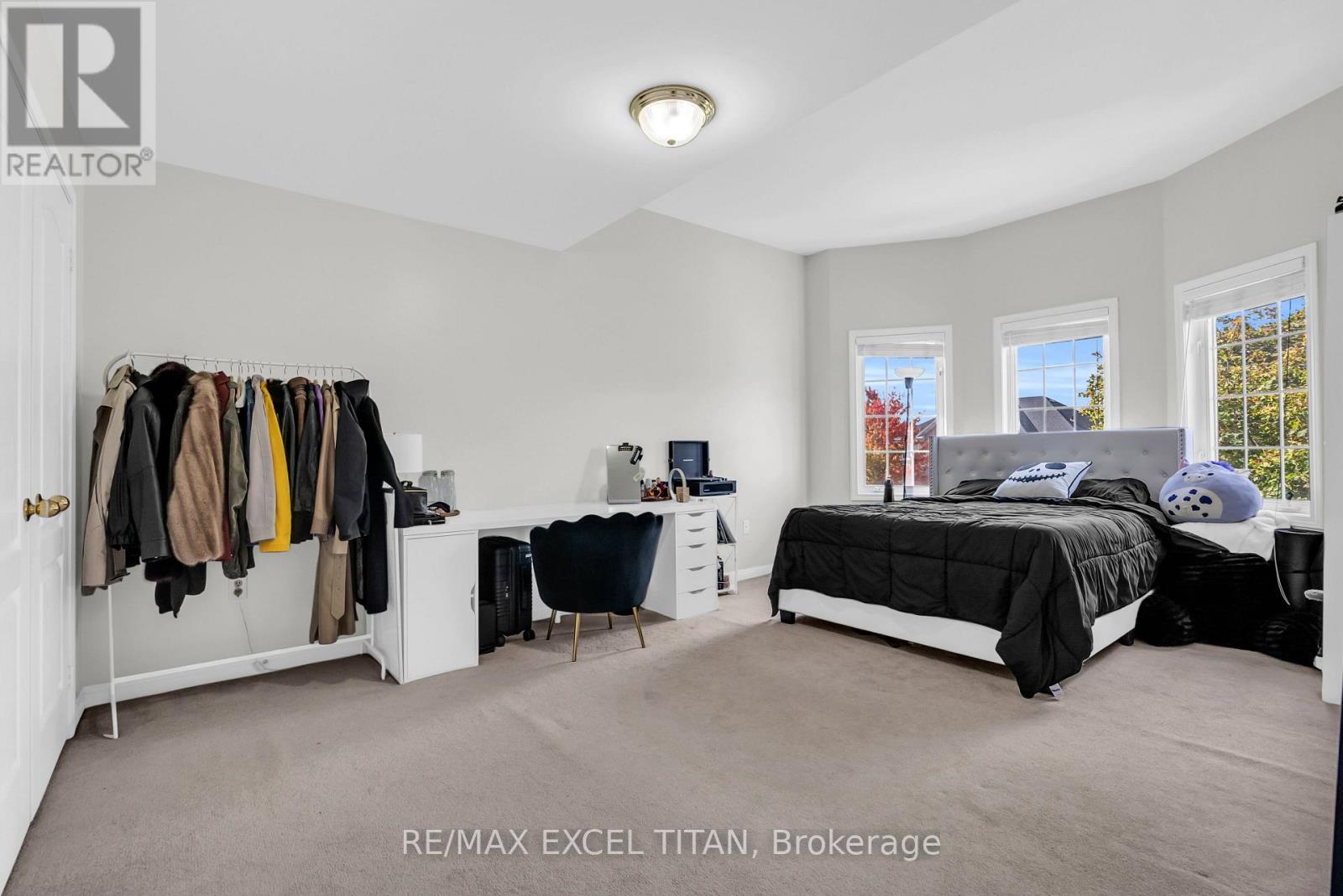7 Braydon Boulevard Property Photo 36