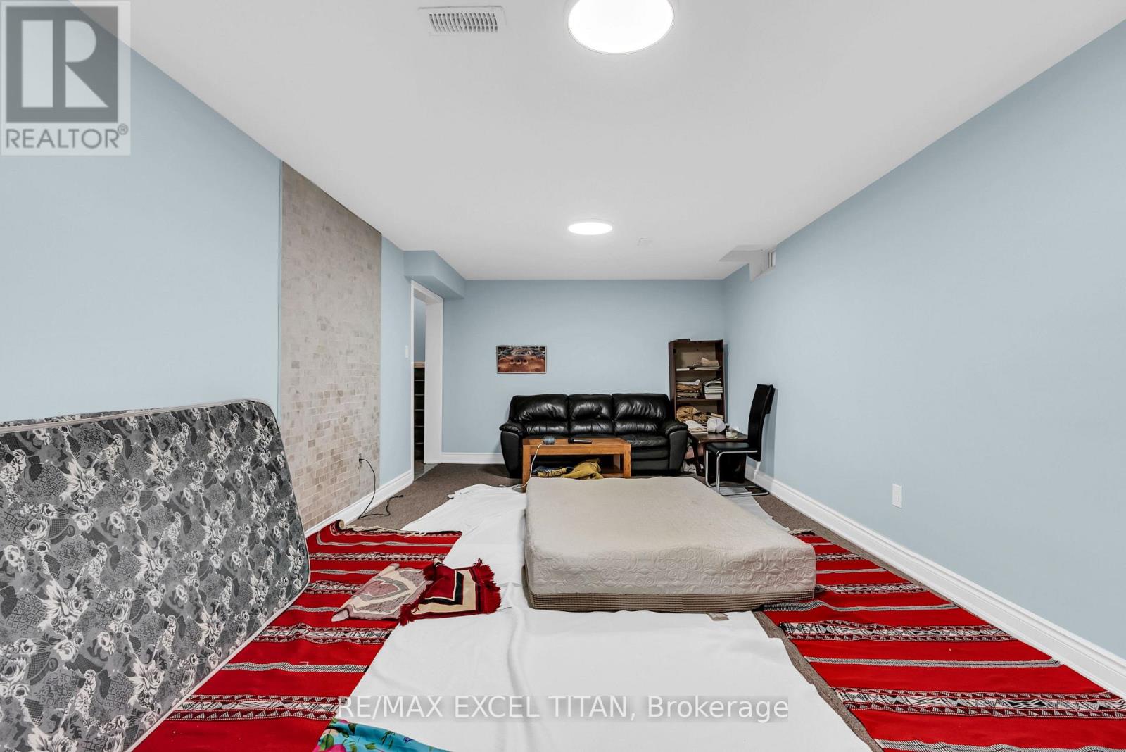 7 Braydon Boulevard Property Photo 40