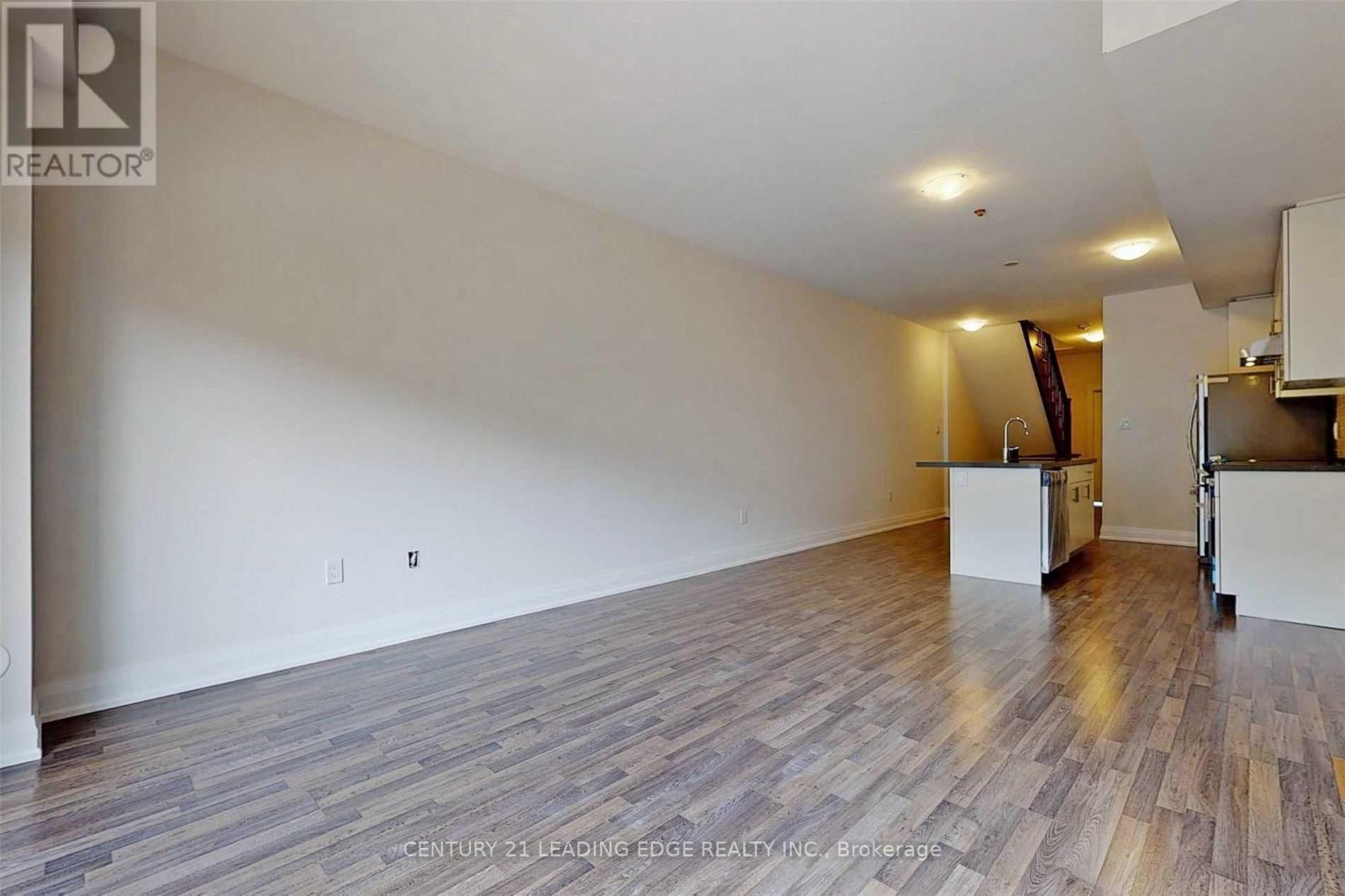 Upper - 45 Creekbank Road Property Photo 8