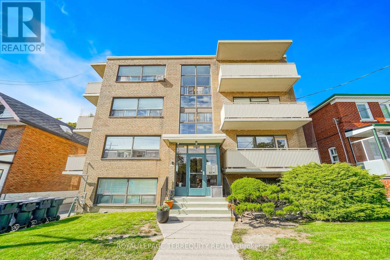 5 - 554 Harvie Avenue Property Photo 1