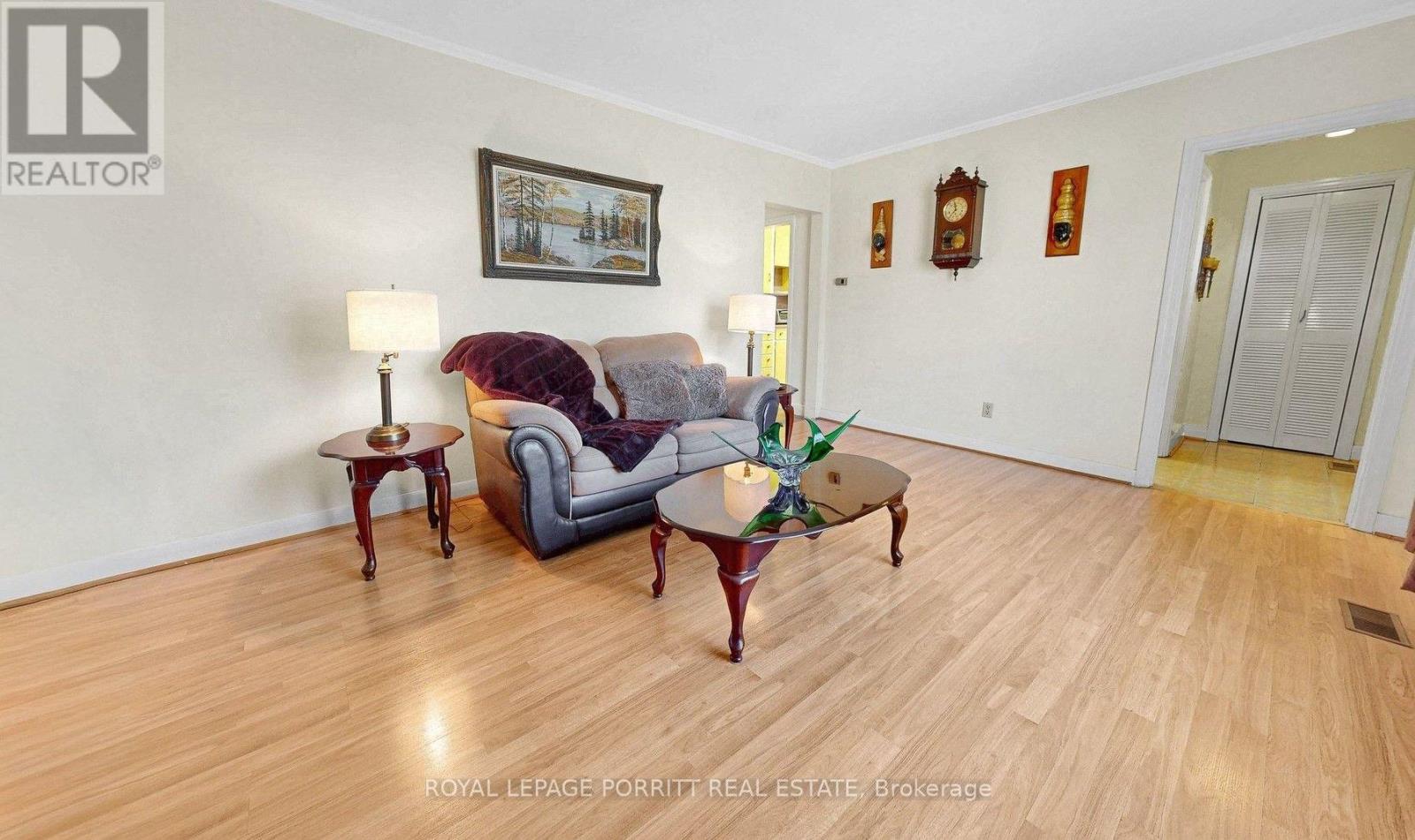 9 Putney Road Property Photo 5