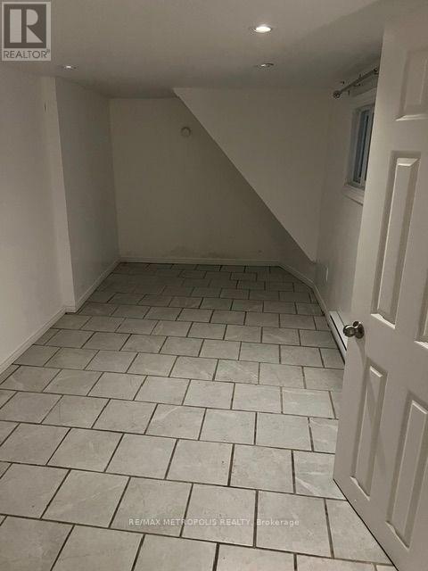 Bsmt - 2849 Dufferin Street Property Photo 3