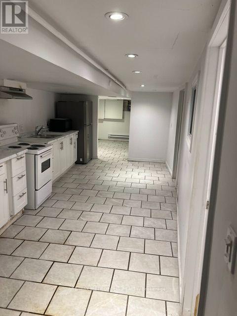 Bsmt - 2849 Dufferin Street Property Photo 5