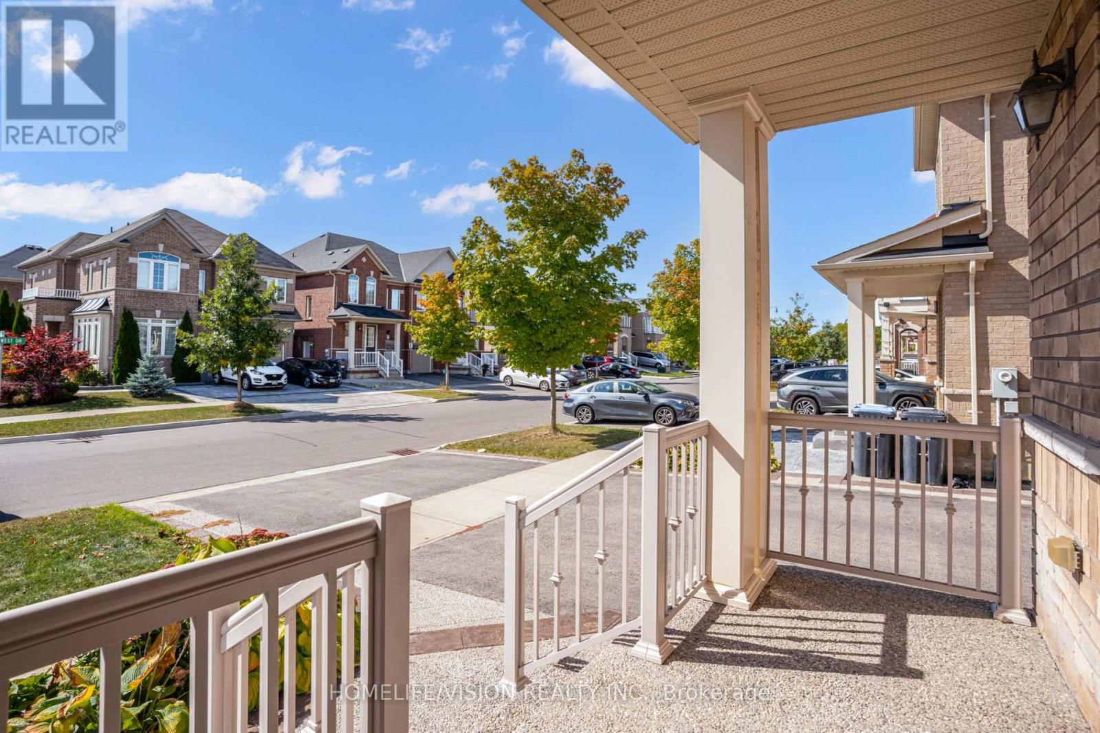 383 Royal West Drive Property Photo 3