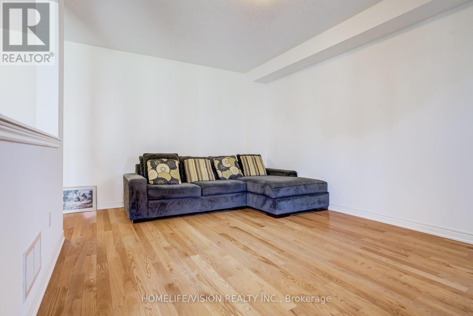 383 Royal West Drive Property Photo 12