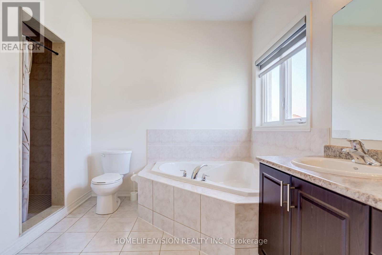 383 Royal West Drive Property Photo 28