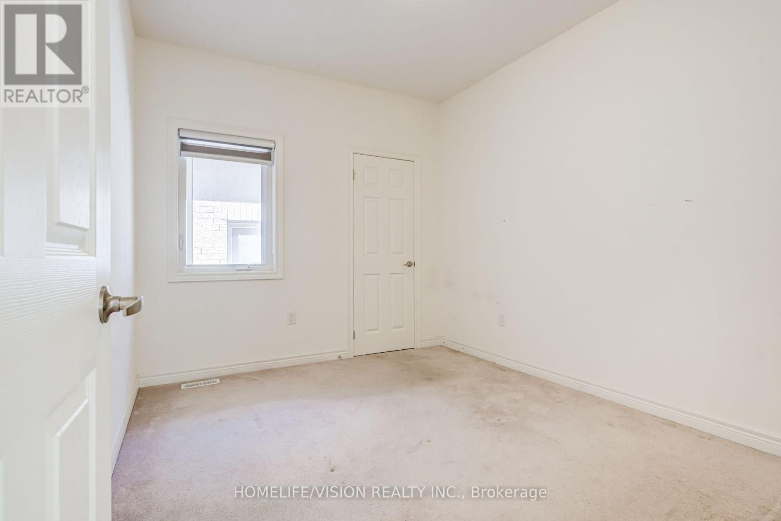 383 Royal West Drive Property Photo 30