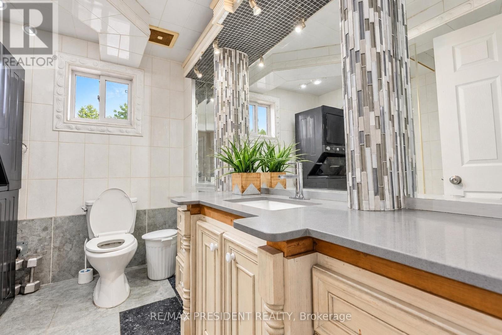 9 Aster Court Property Photo 33