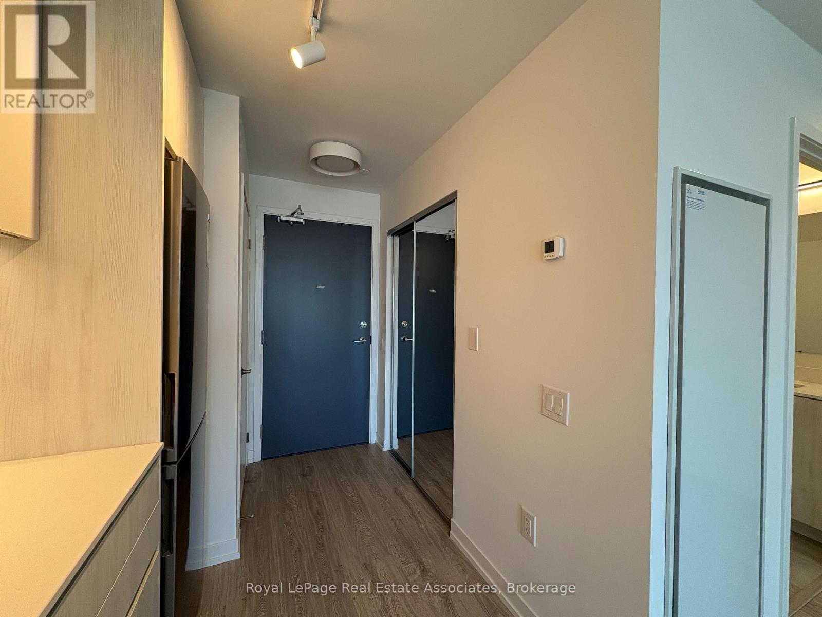 1002 - 2485 Eglinton Avenue W Property Photo 2
