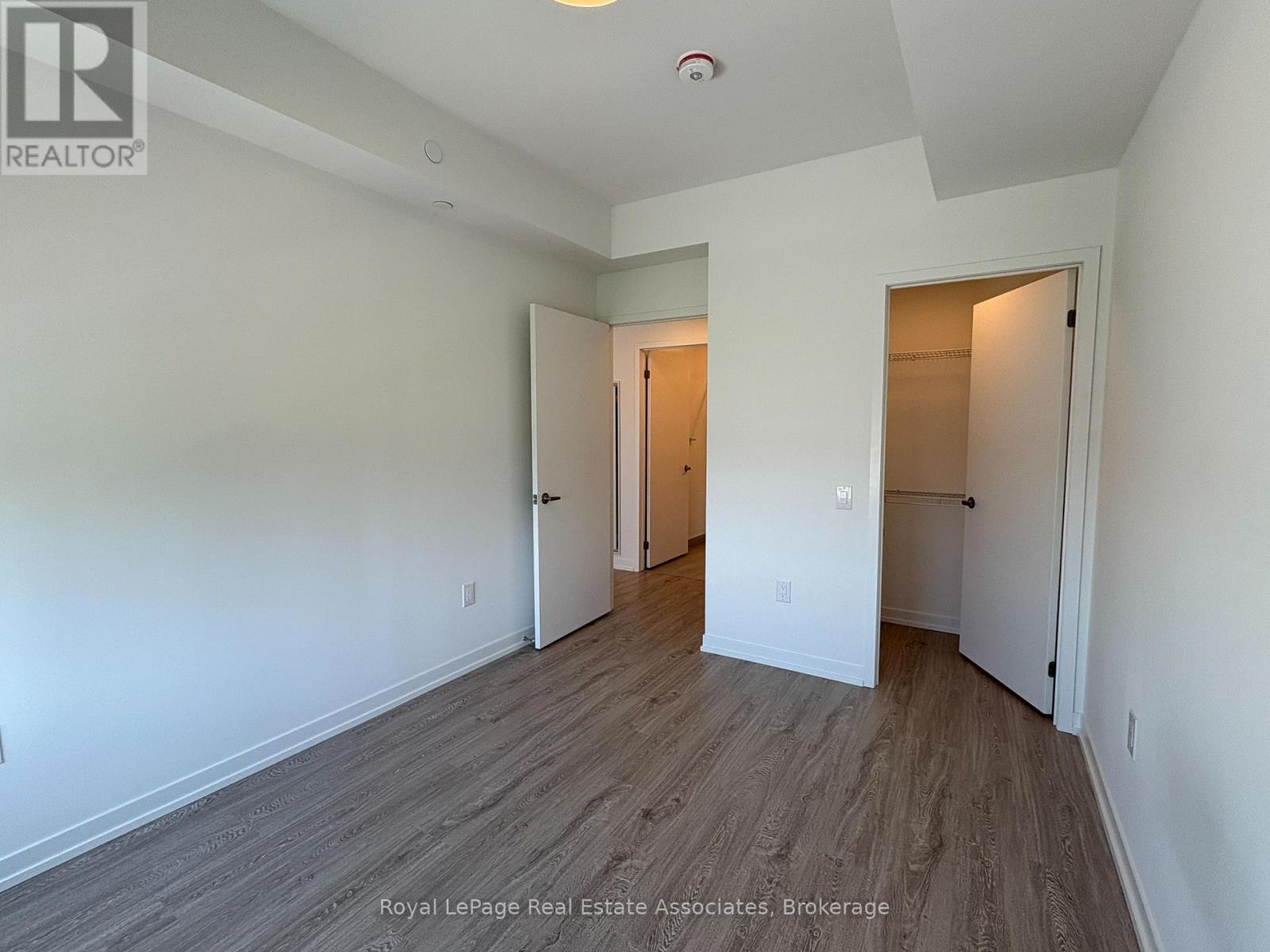 1002 - 2485 Eglinton Avenue W Property Photo 11