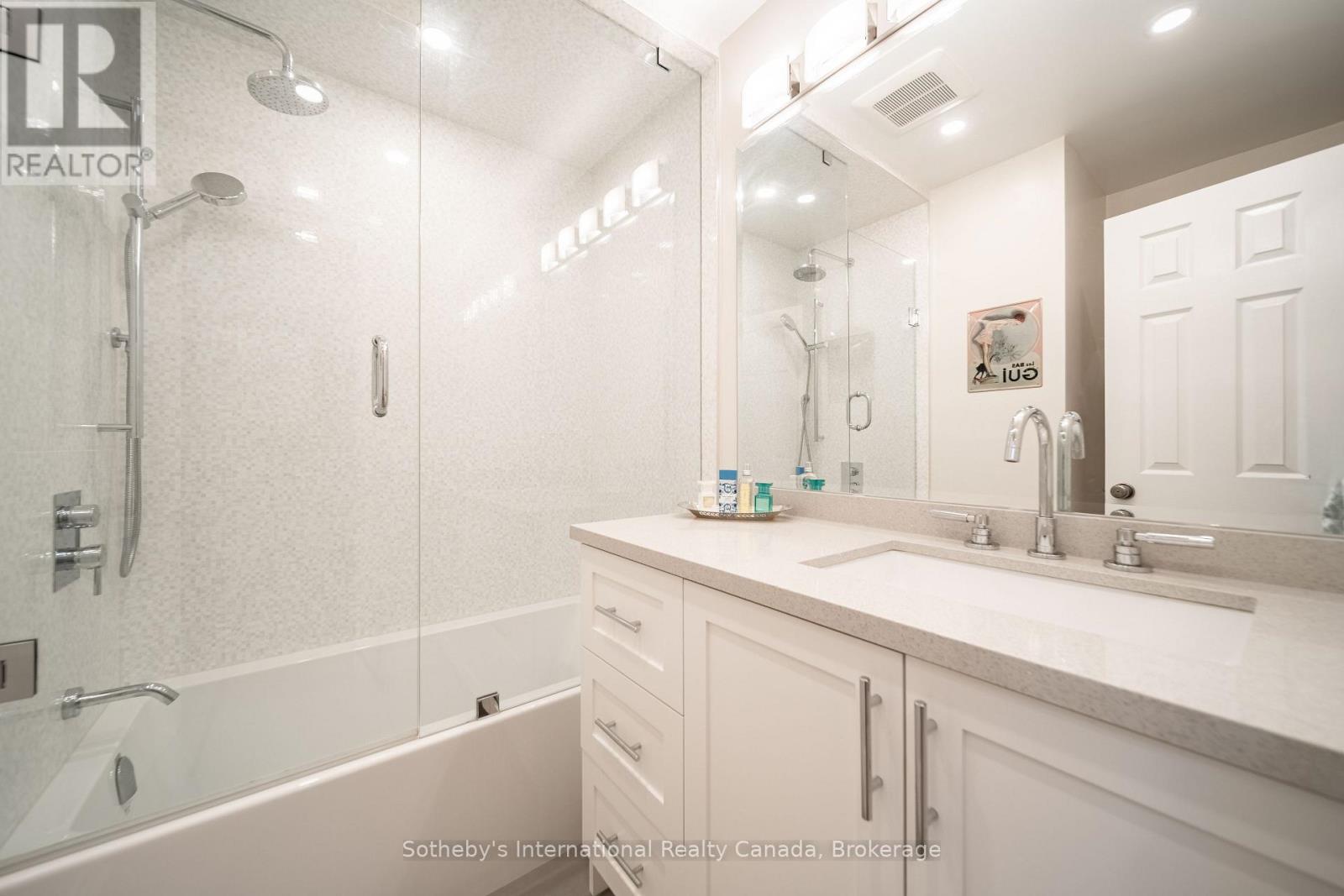 885 Fletcher Valley Crescent Property Photo 22