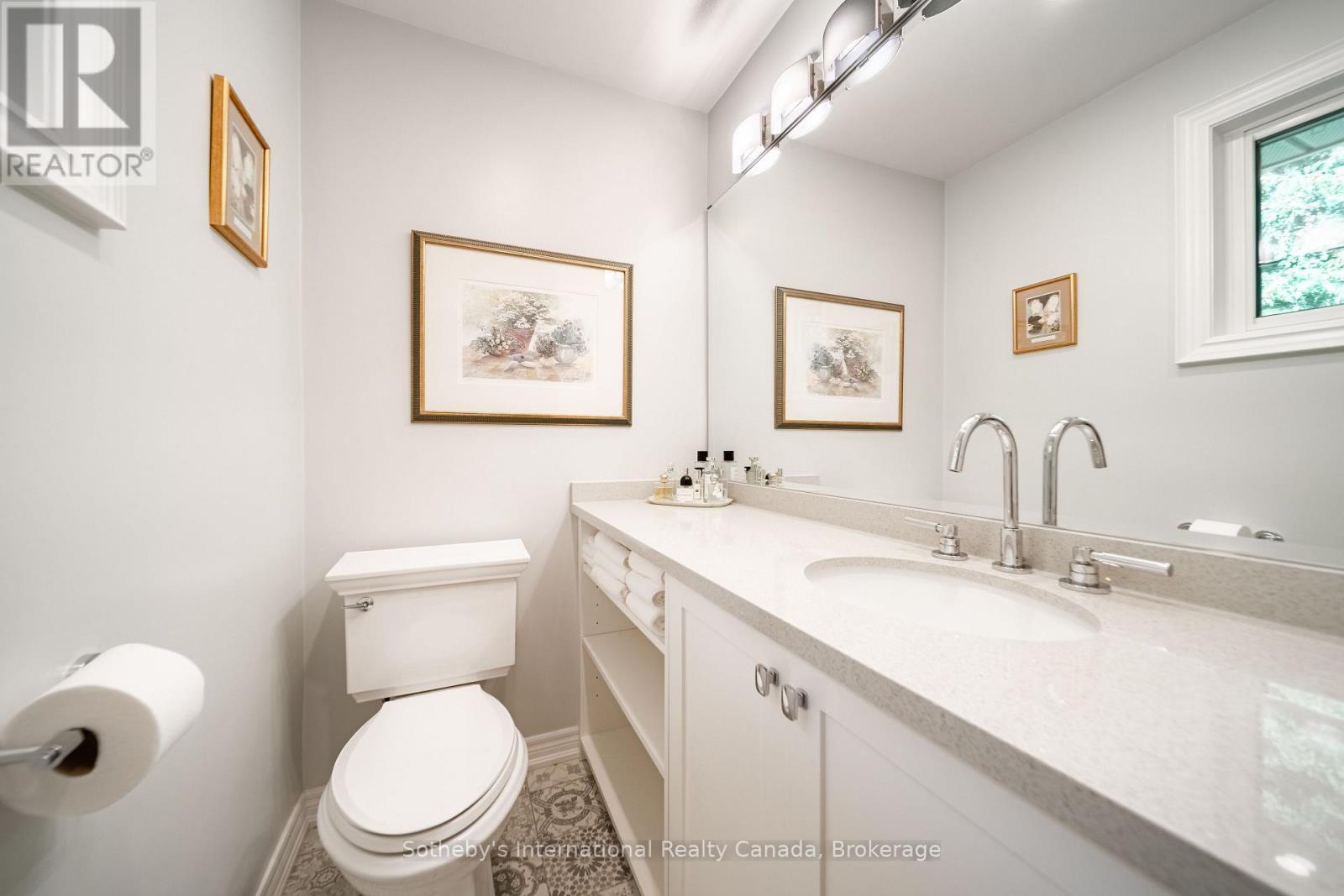 885 Fletcher Valley Crescent Property Photo 25