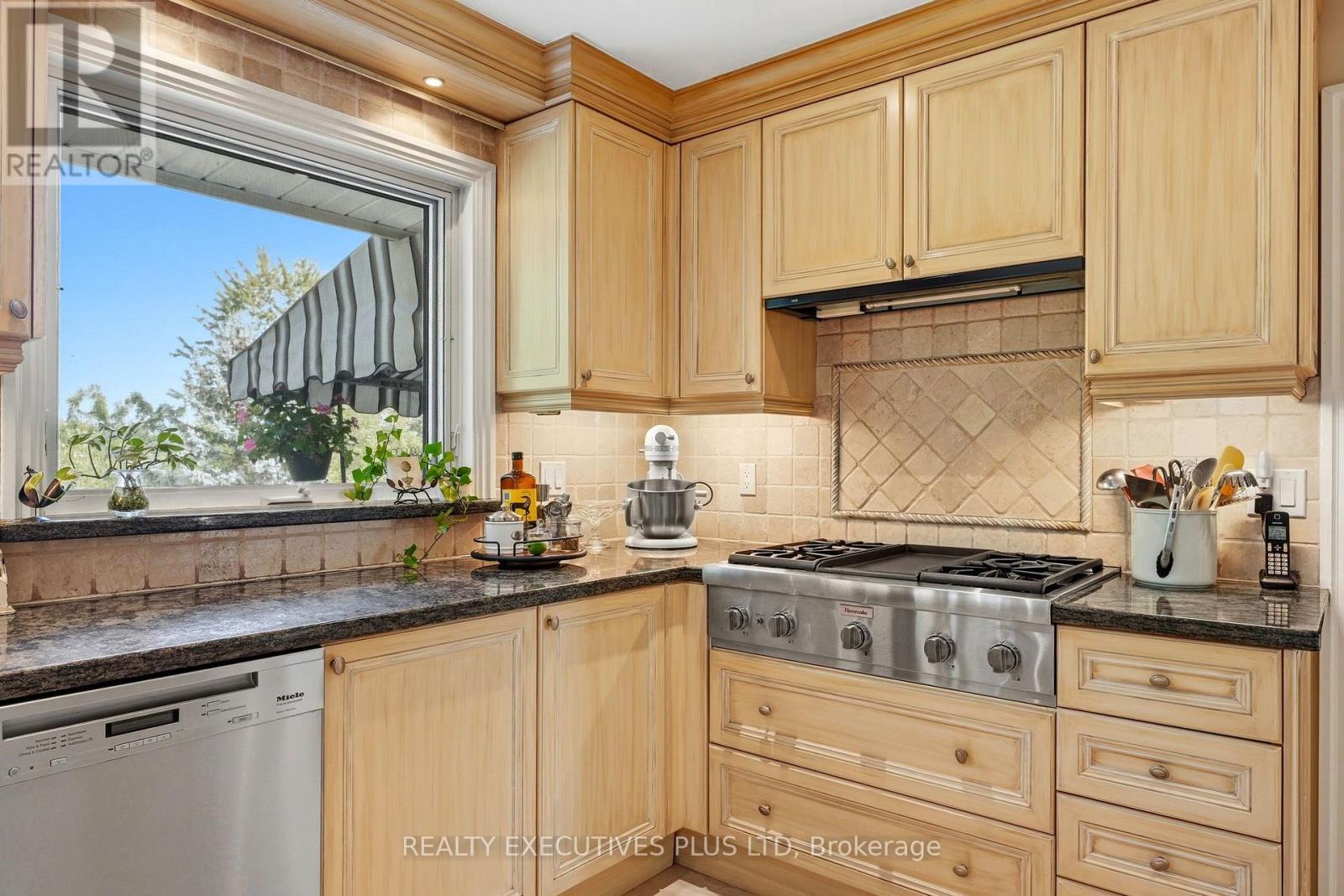 691 Nautalex Court Property Photo 30