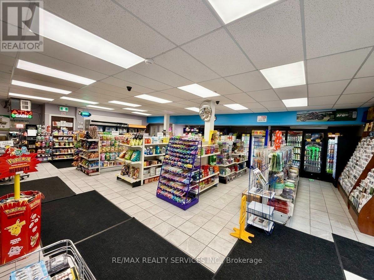 160 Guelph Street Property Photo 2