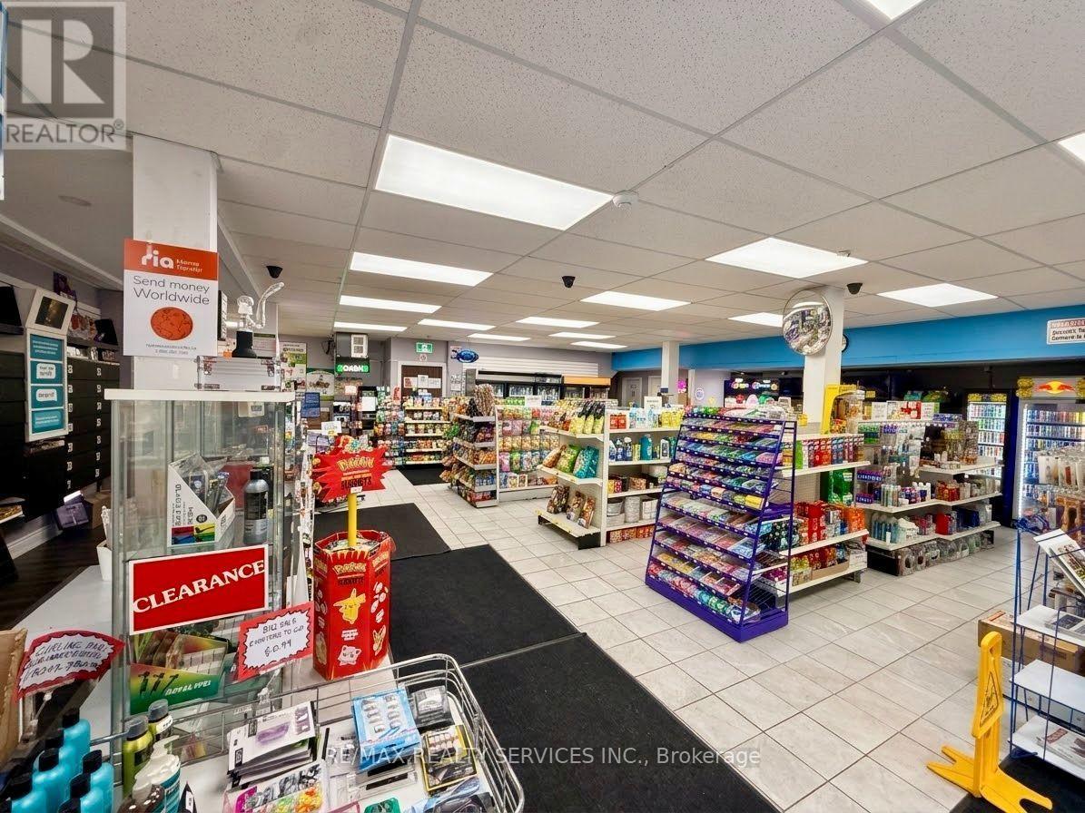 160 Guelph Street Property Photo 3