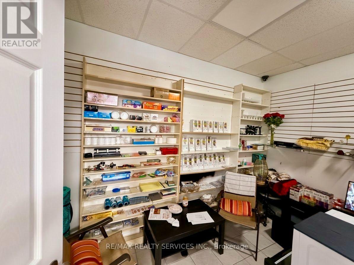 160 Guelph Street Property Photo 32