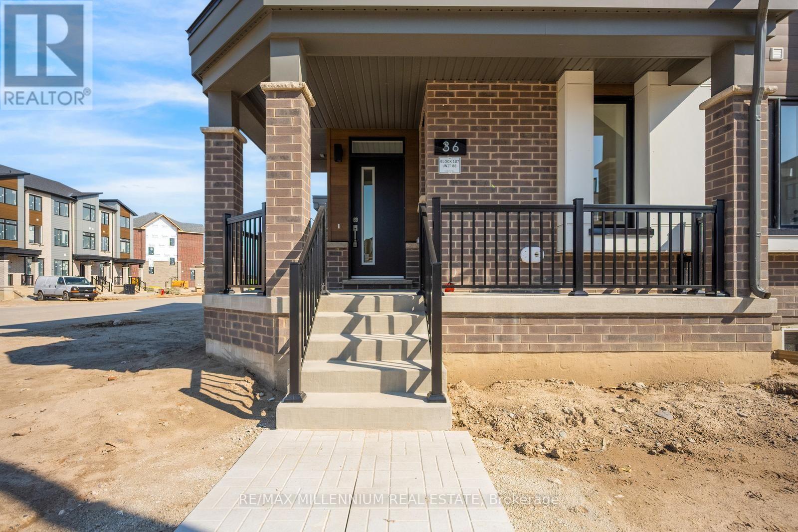 Main - 36 Thornbird Crescent Property Photo 7