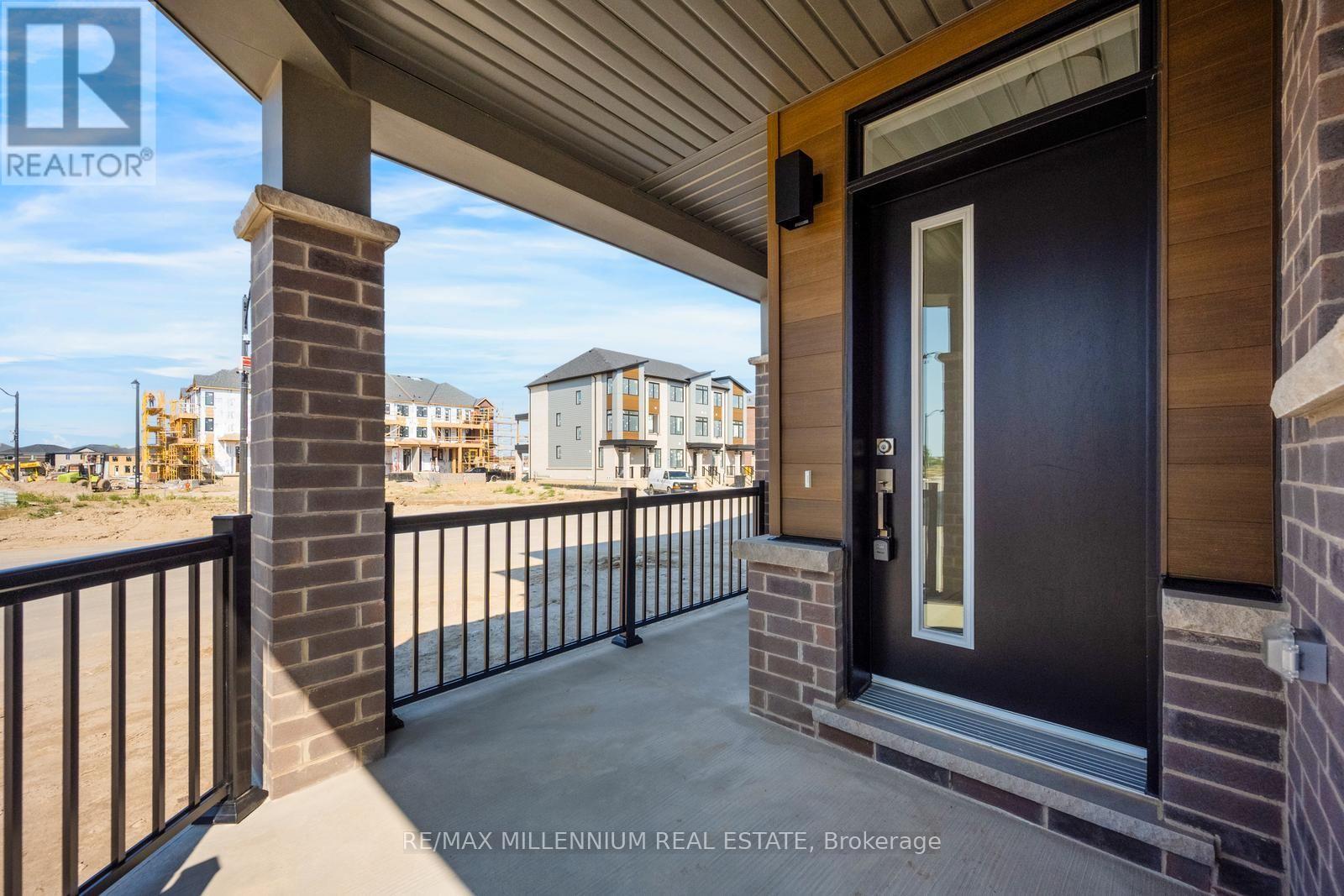 Main - 36 Thornbird Crescent Property Photo 9