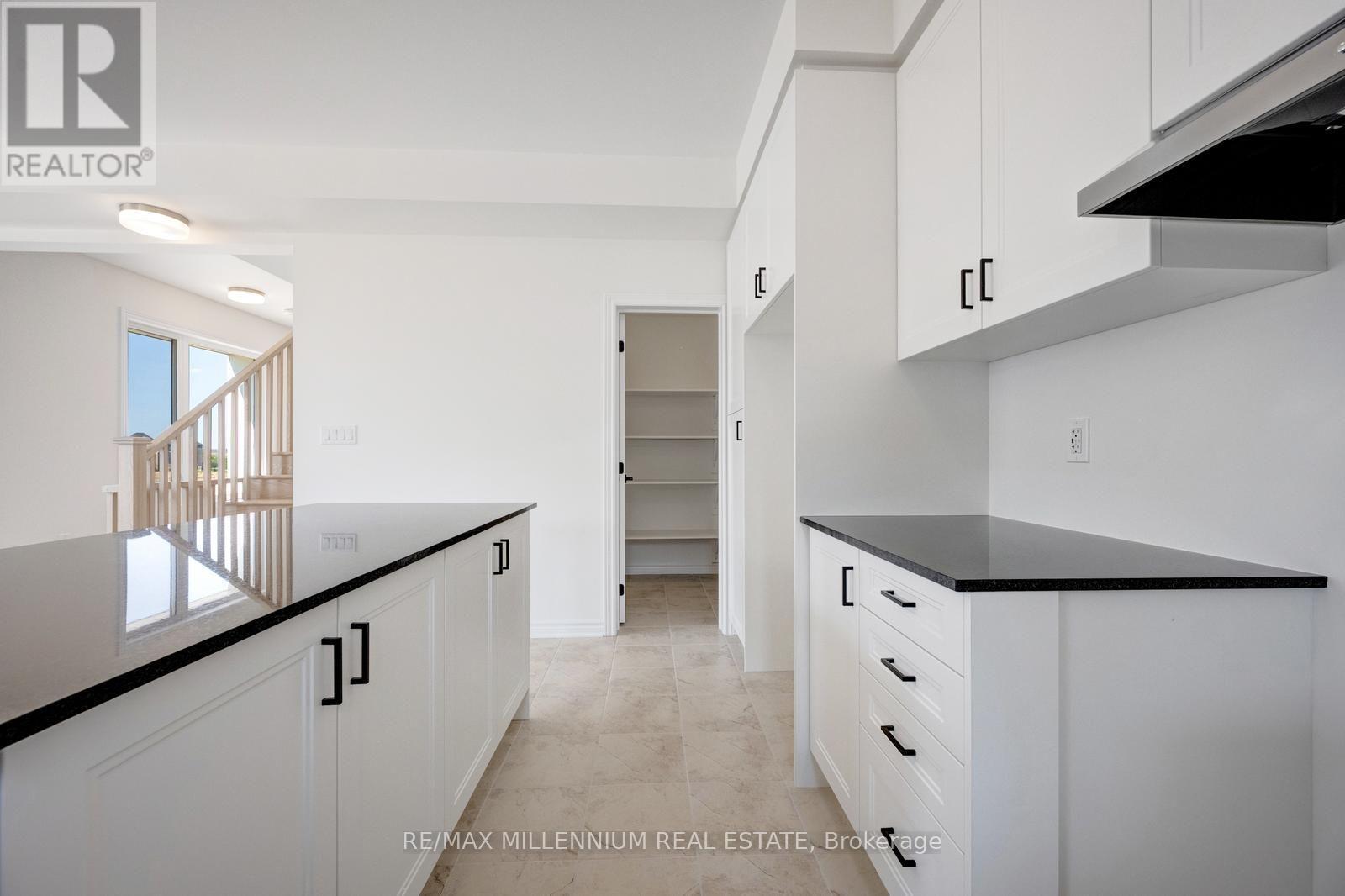 Main - 36 Thornbird Crescent Property Photo 15