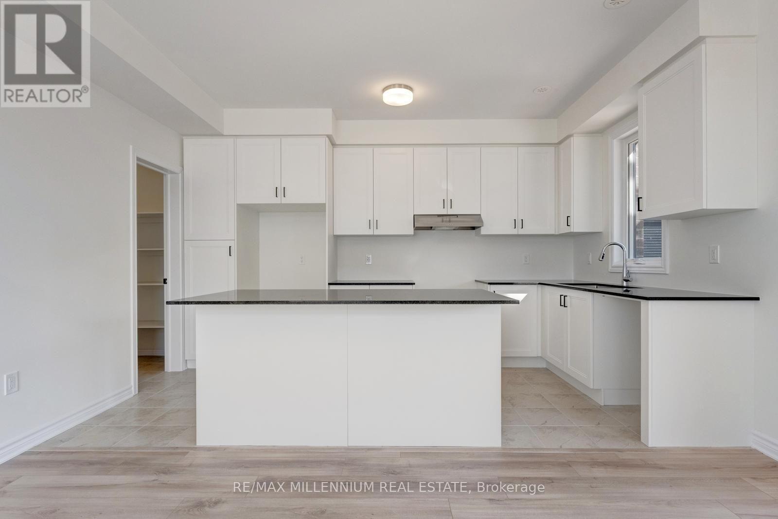 Main - 36 Thornbird Crescent Property Photo 21