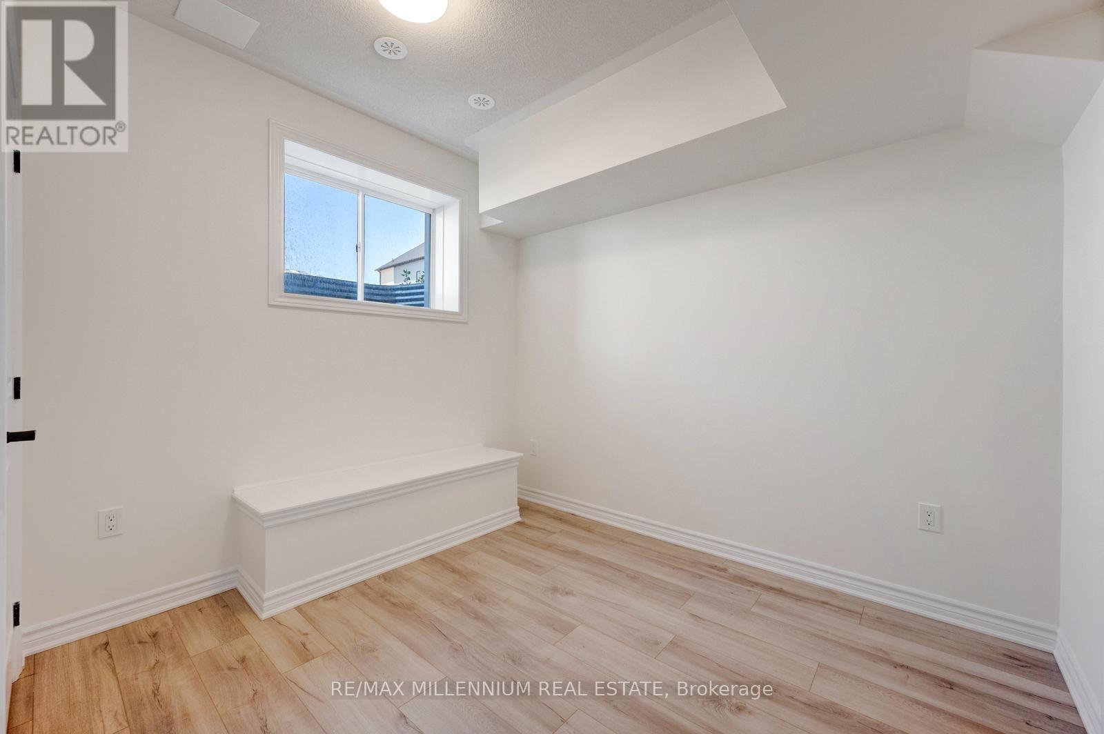 Main - 36 Thornbird Crescent Property Photo 27