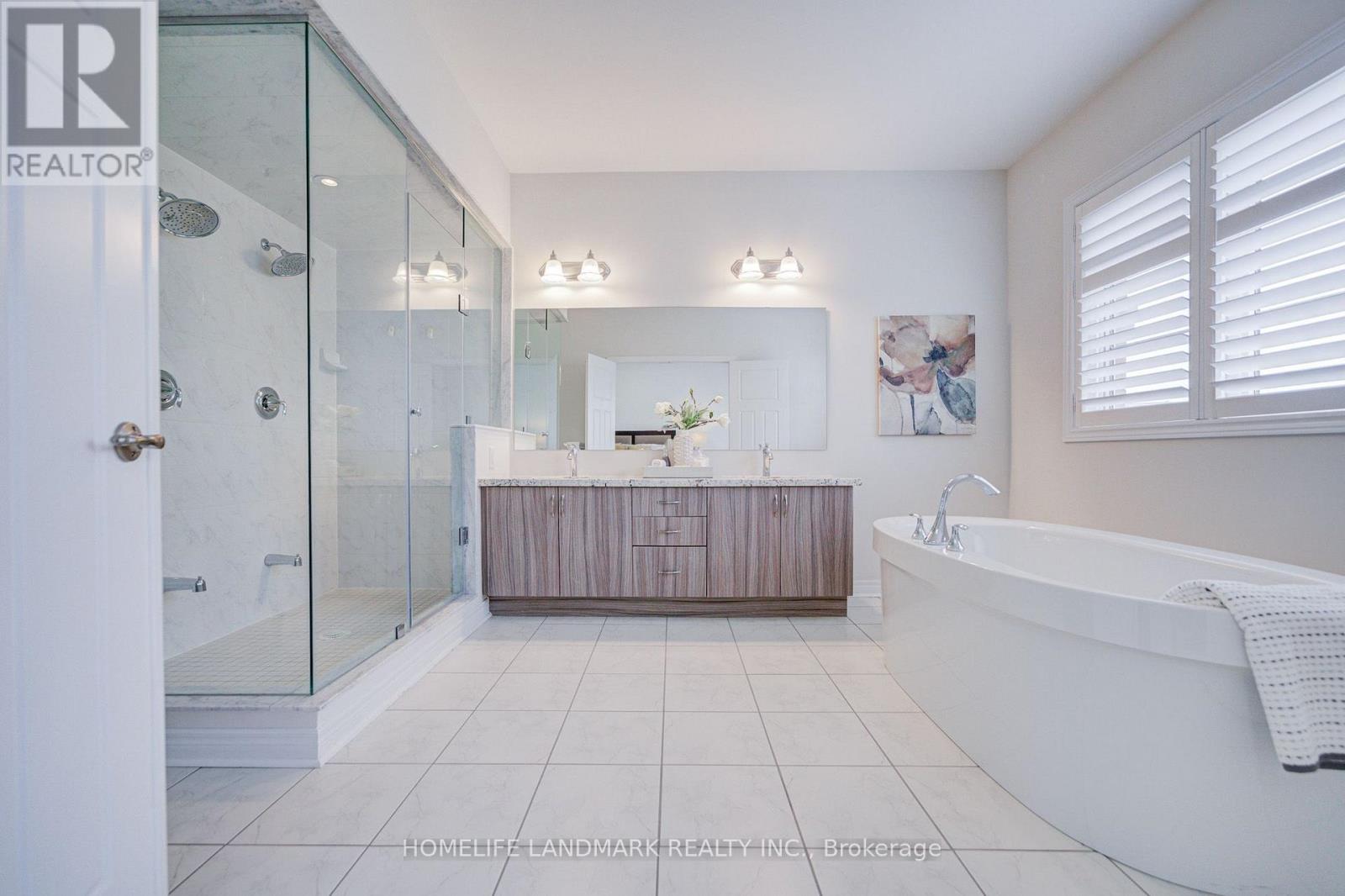 95 Hoey Crescent Property Photo 31